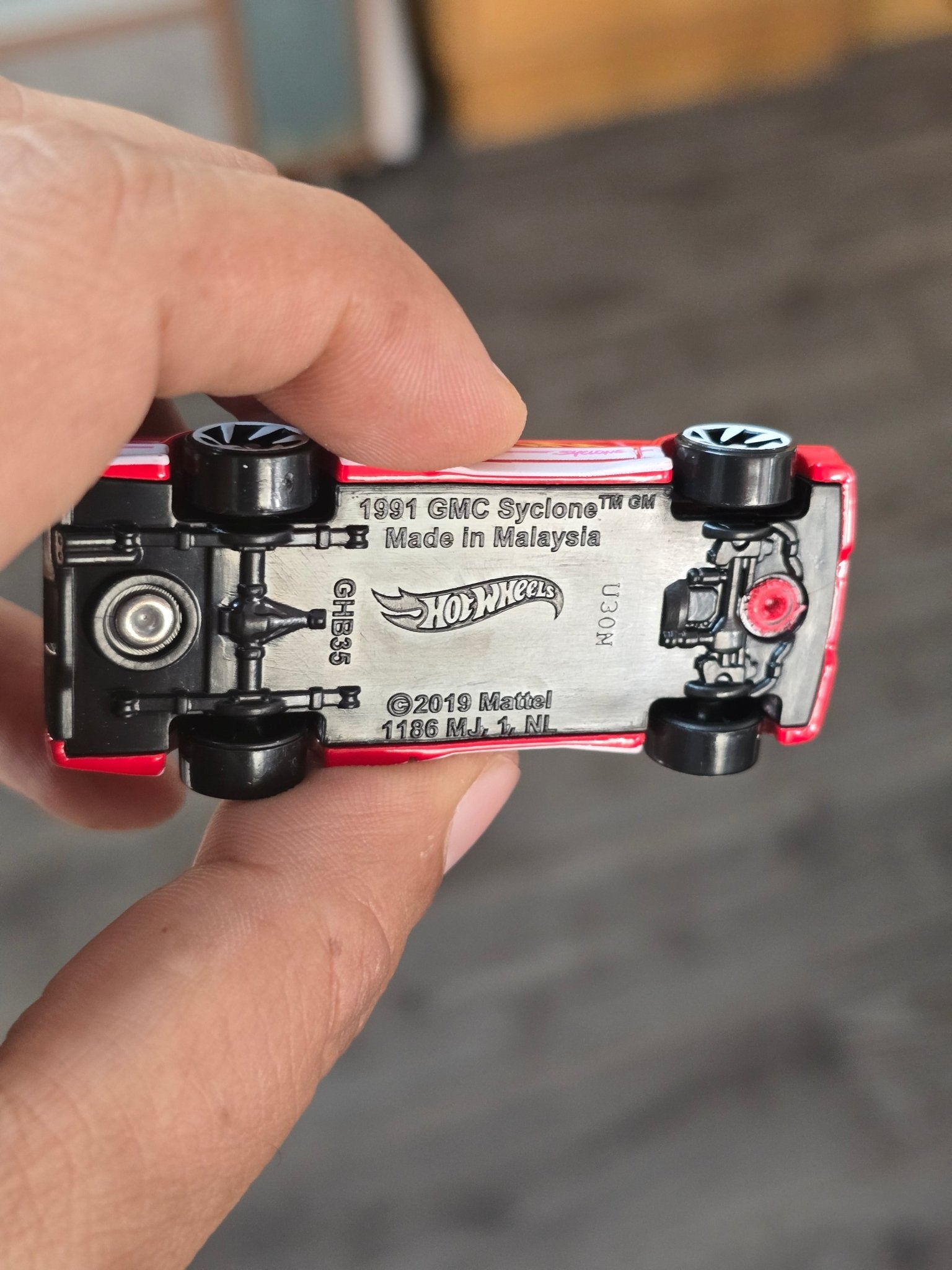 Hot Wheels 1991 GMC Syclone - Red With White Graphics (Uncarded - New) - Kinder Logs