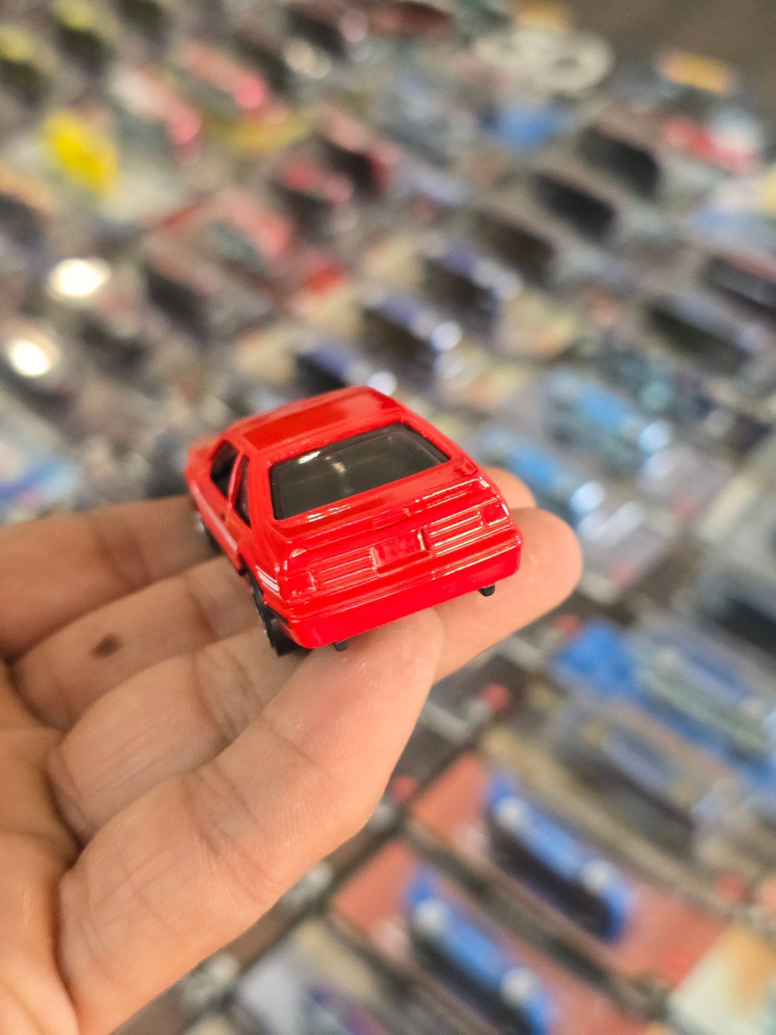 Hot Wheels 1992 Ford Mustang - Red (Uncarded) - Kinder Logs