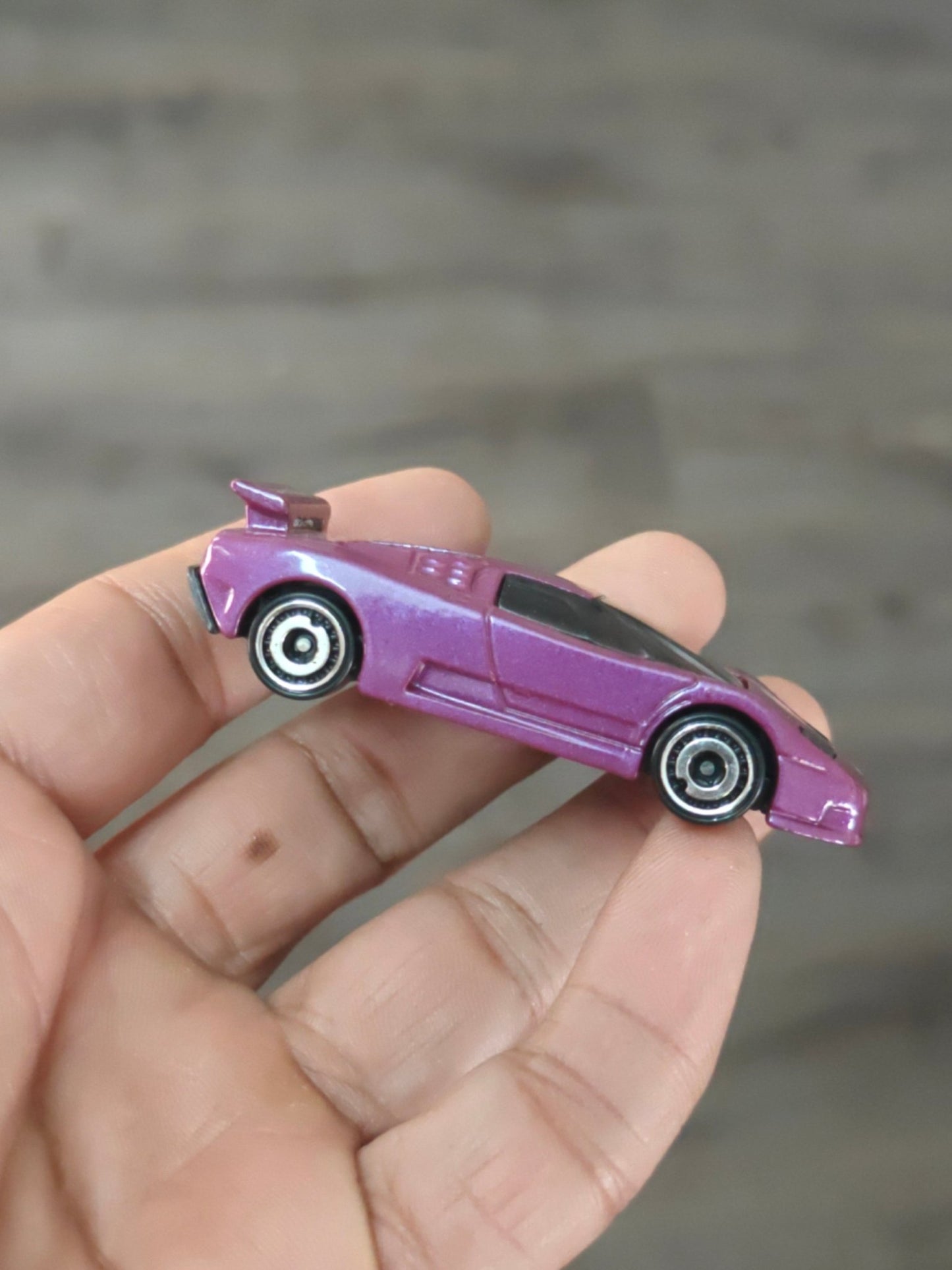Hot Wheels 1994 Bugatti EB110 SS - Purple (Uncarded - New) - Kinder Logs
