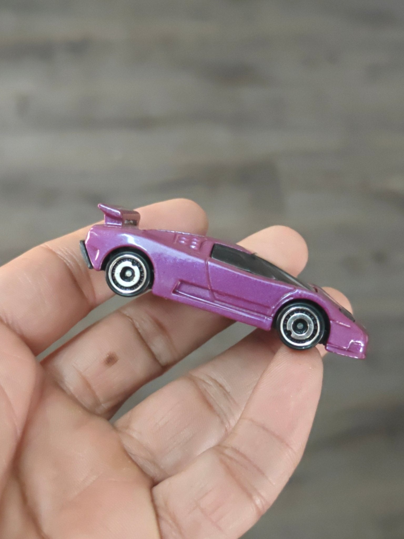 Hot Wheels 1994 Bugatti EB110 SS - Purple (Uncarded - New) - Kinder Logs