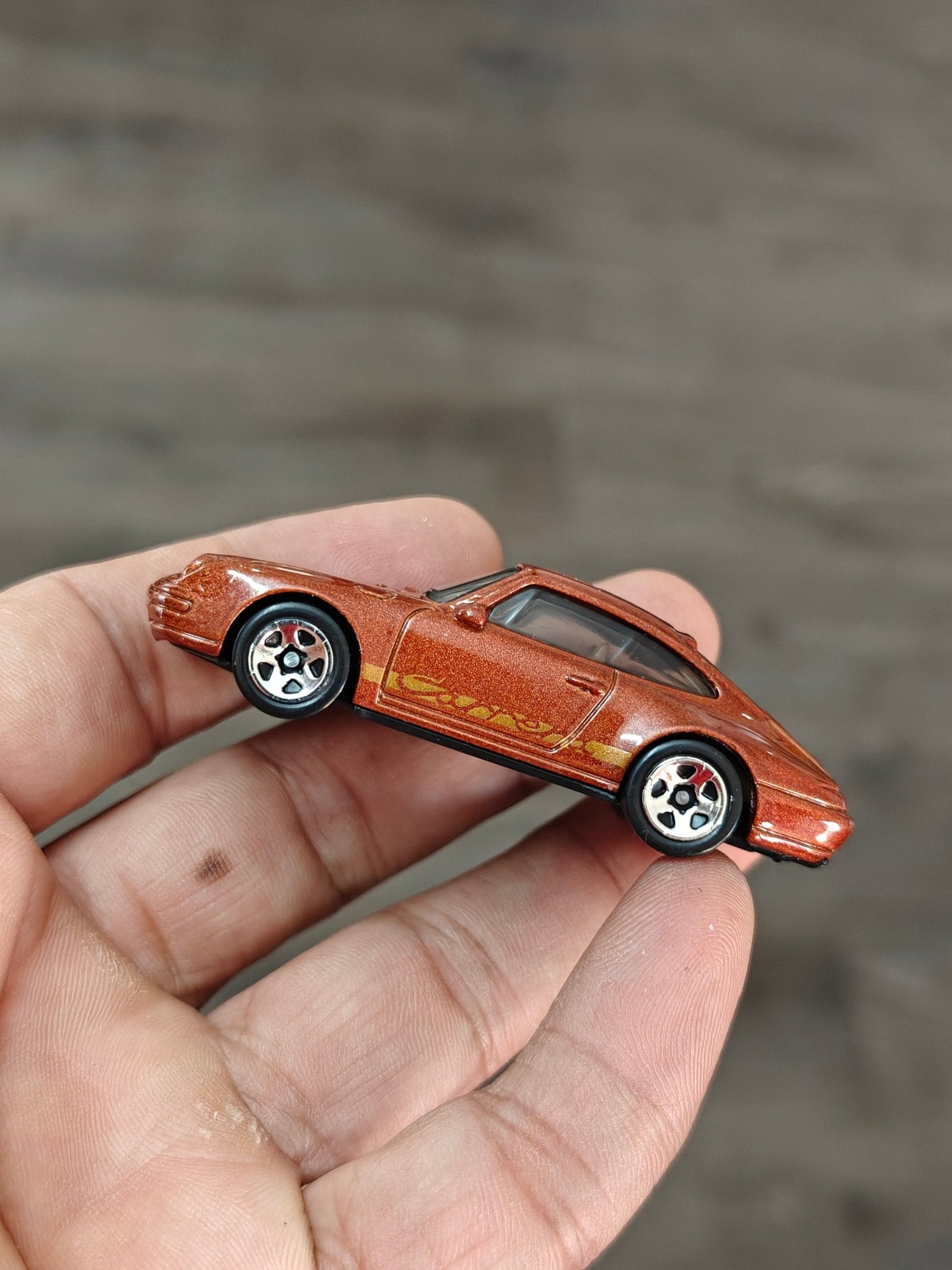 Hot Wheels 1996 Porsche Carrera - Brown (Uncarded - New) - Kinder Logs