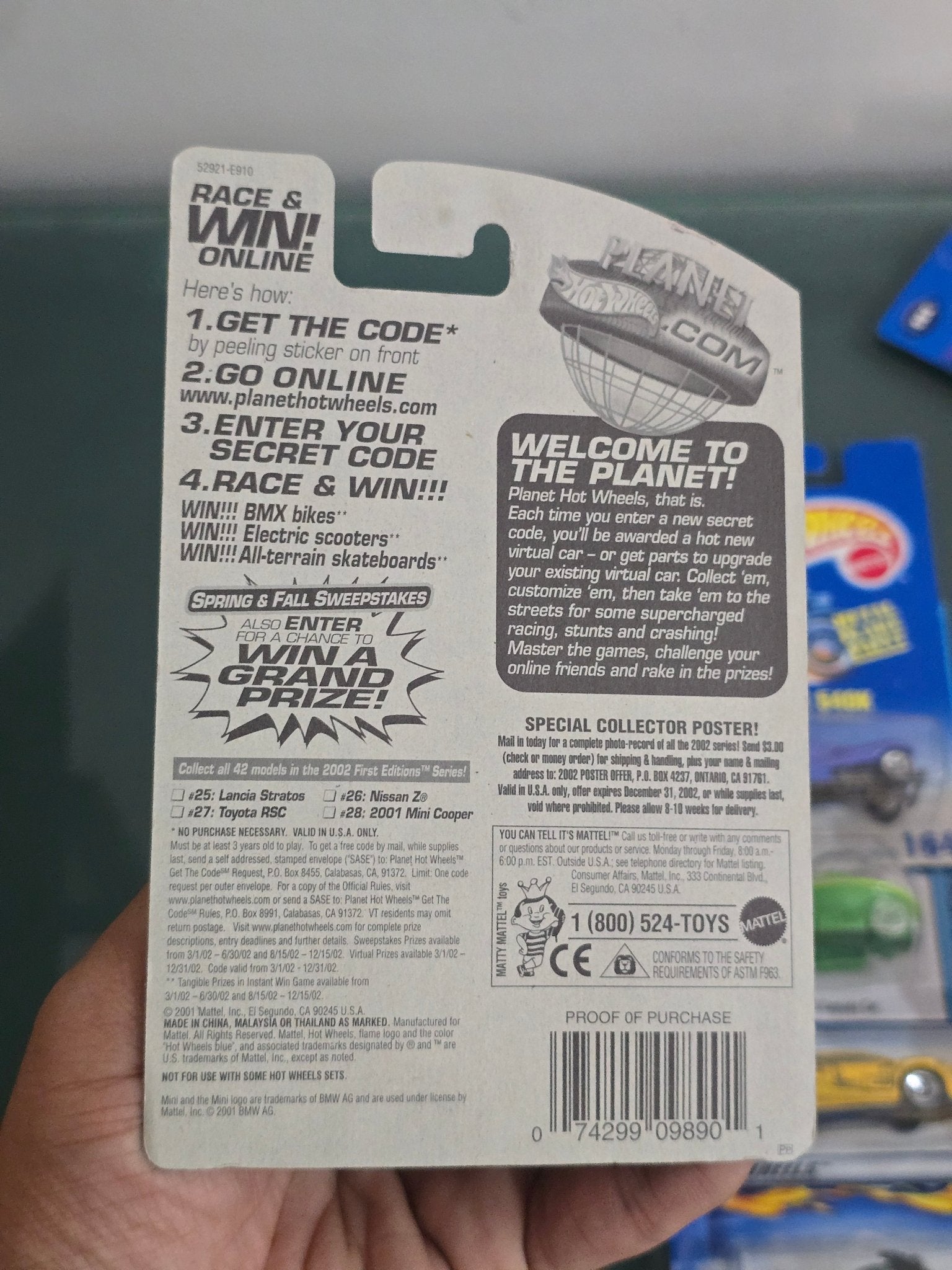 Hot Wheels 2001 Mini Cooper - Collector No. 040 - Kinder Logs
