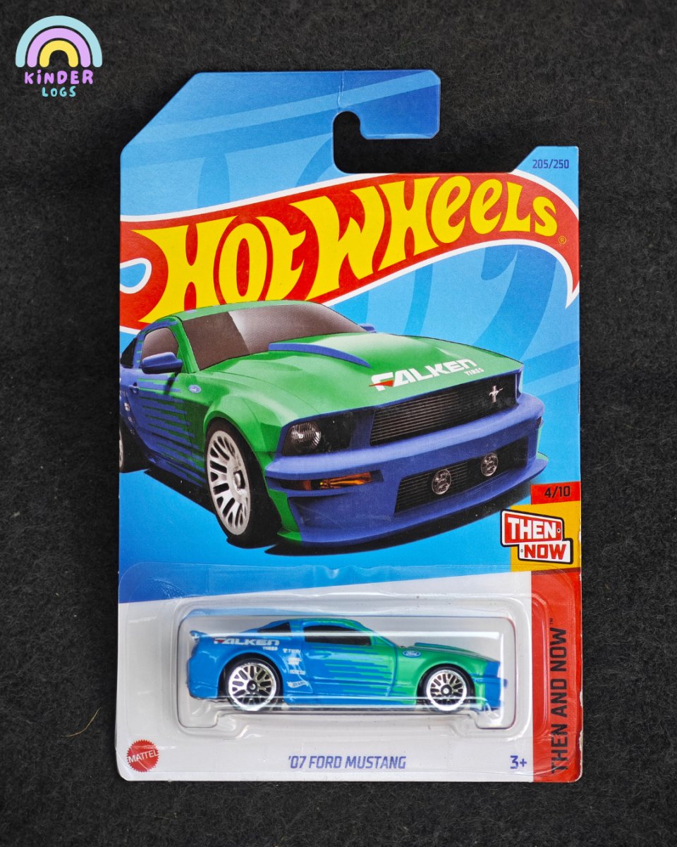 Hot Wheels 2007 Ford Mustang Muscle Car - Kinder Logs