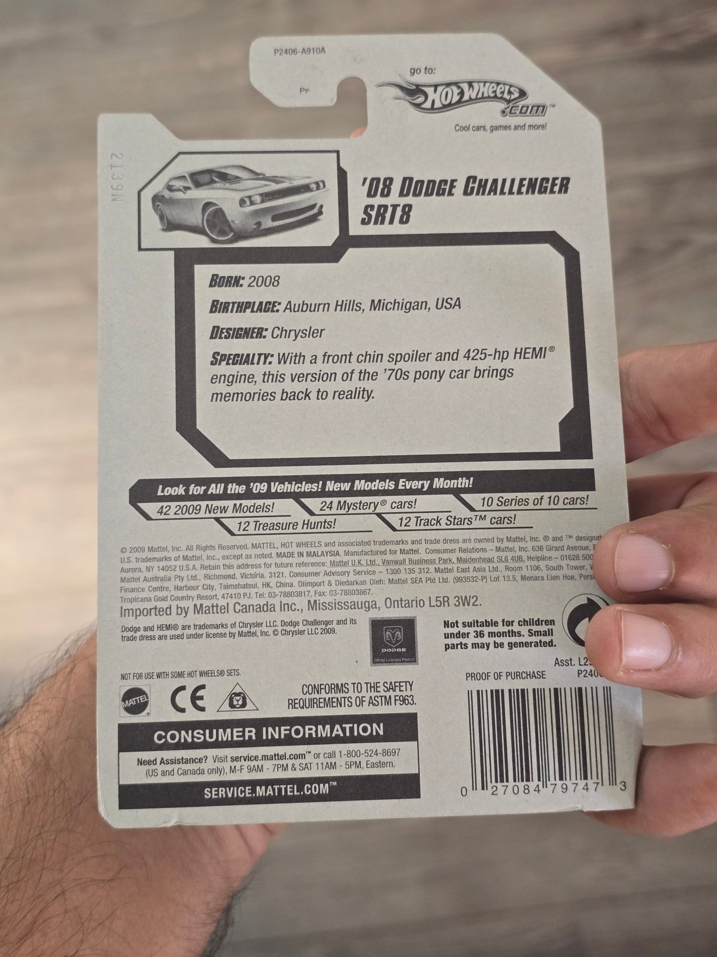 Hot Wheels 2008 Dodge Challenger SRT8 (2009 Imported Card) - Kinder Logs