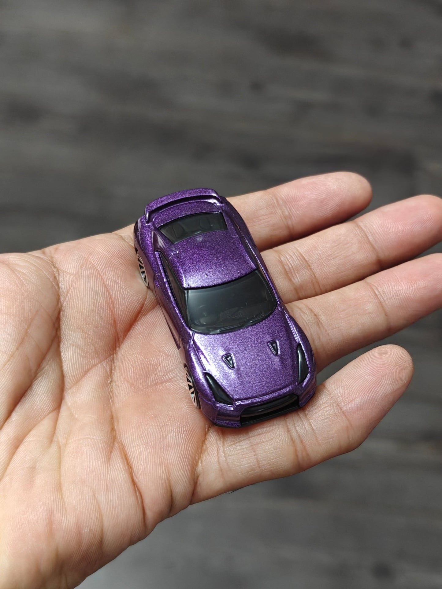 Hot Wheels 2009 Nissan GT-R - Purple (Uncarded - New) - Kinder Logs