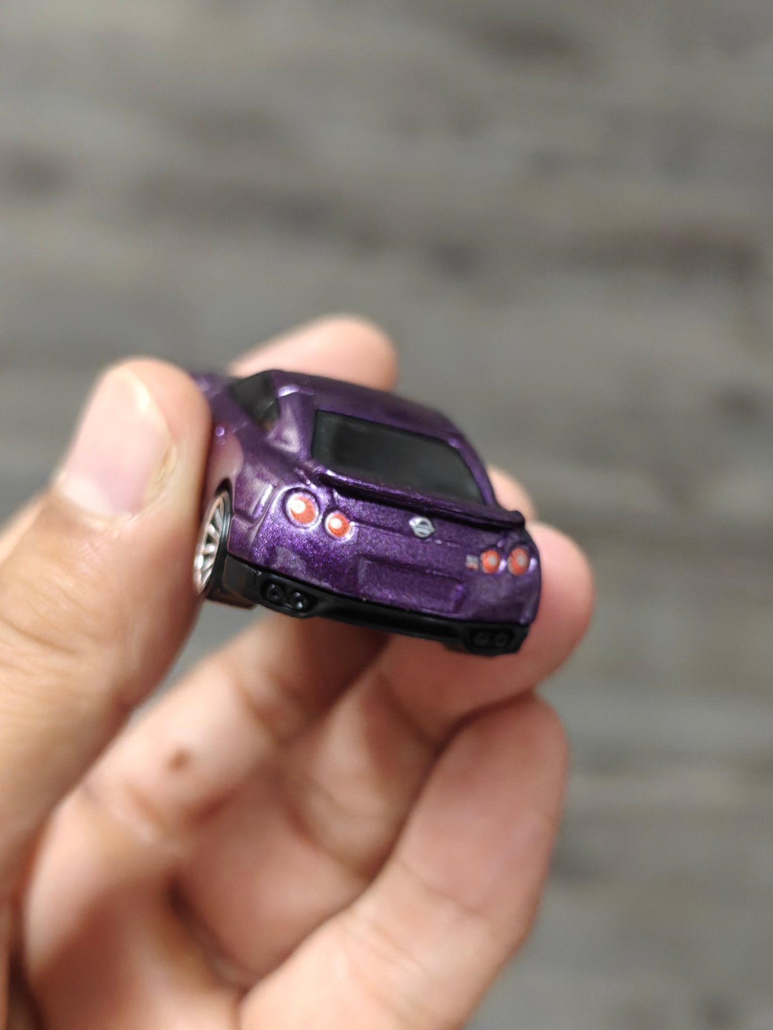 Hot Wheels 2009 Nissan GT-R - Purple (Uncarded - New) - Kinder Logs