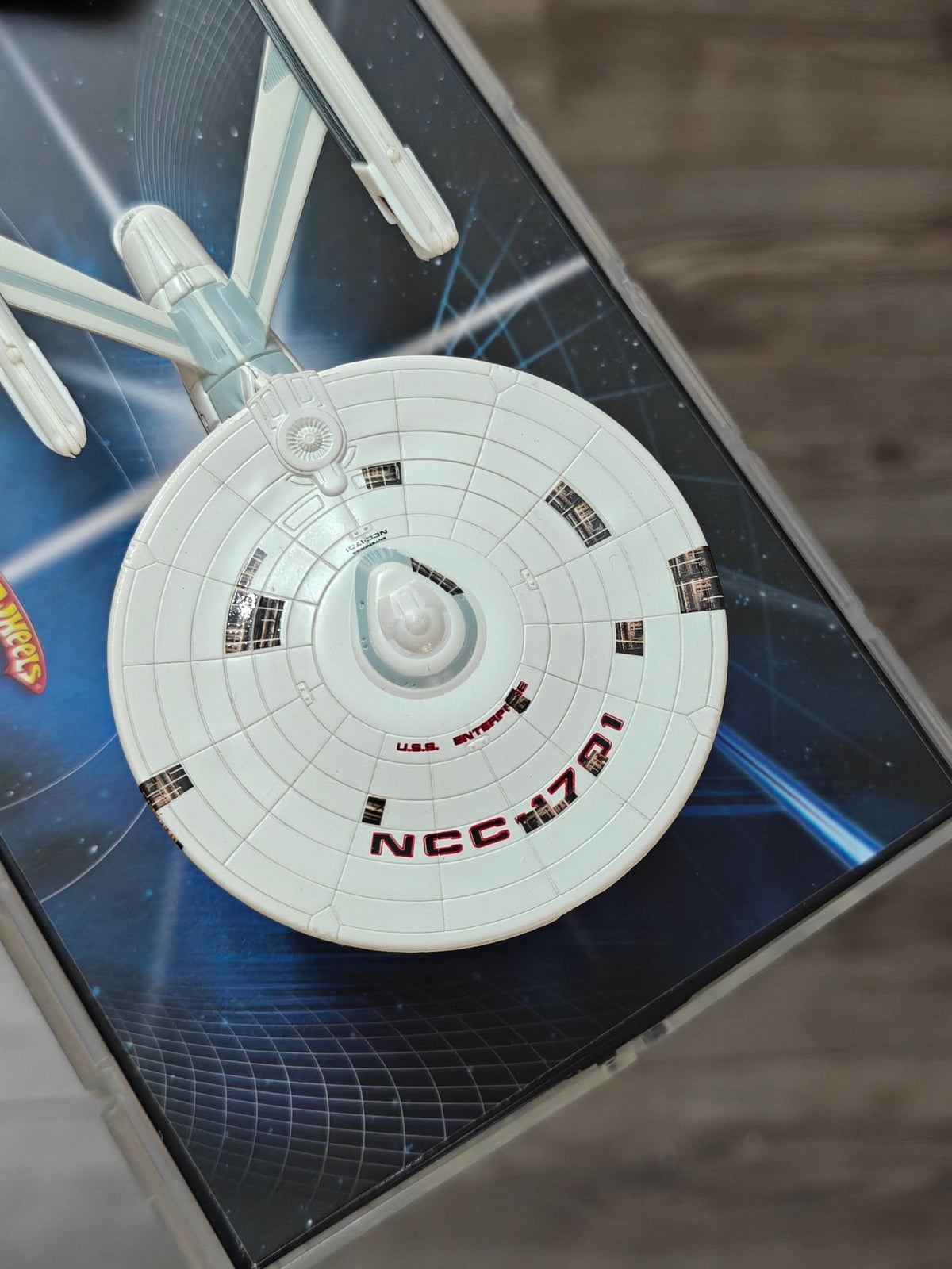 Hot Wheels 2009 San Diego Comic-Con Exclusive 'Star Trek U.S.S. Enterprise' - Kinder Logs