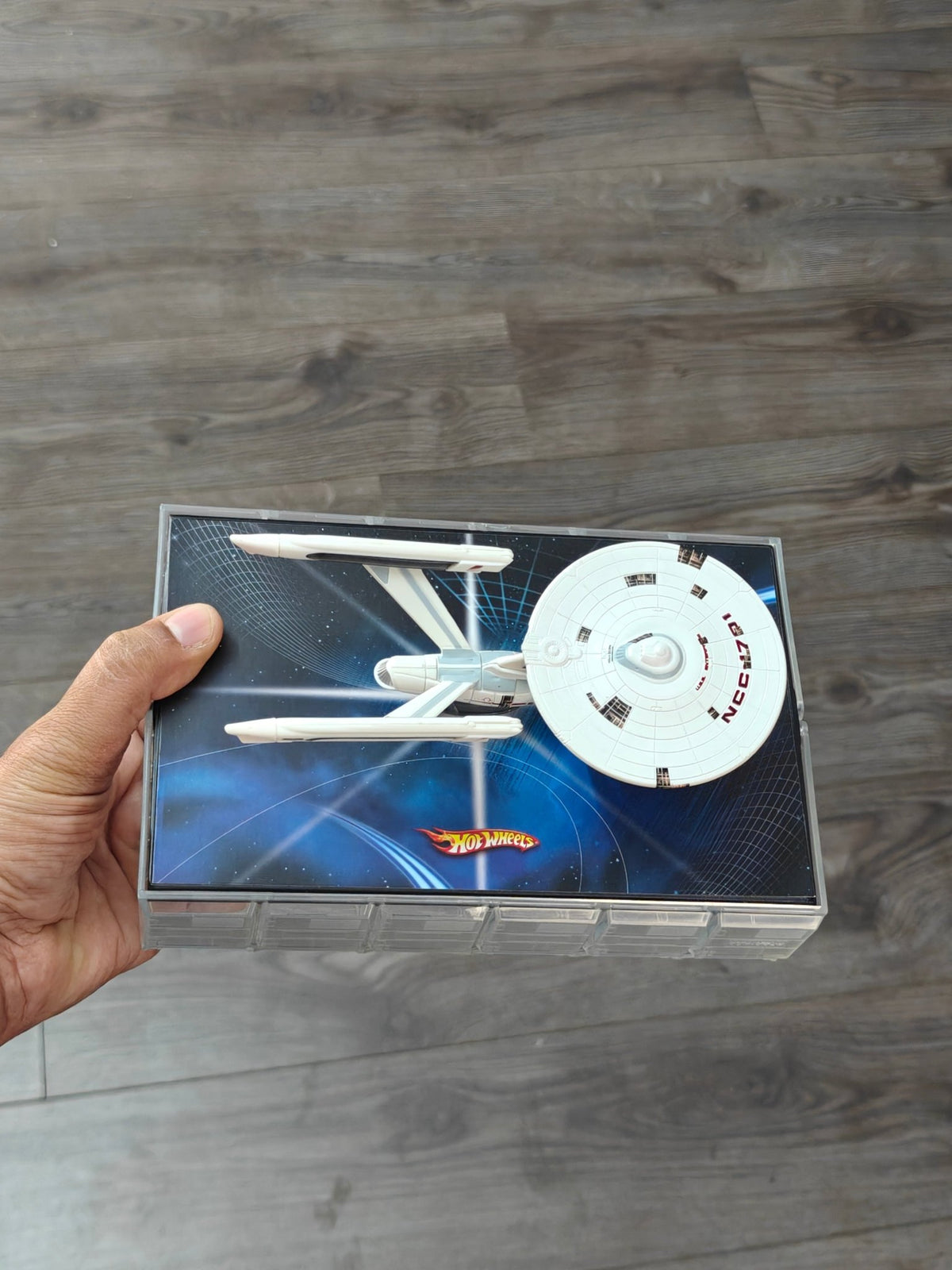 Hot Wheels 2009 San Diego Comic-Con Exclusive 'Star Trek U.S.S. Enterprise' - Kinder Logs