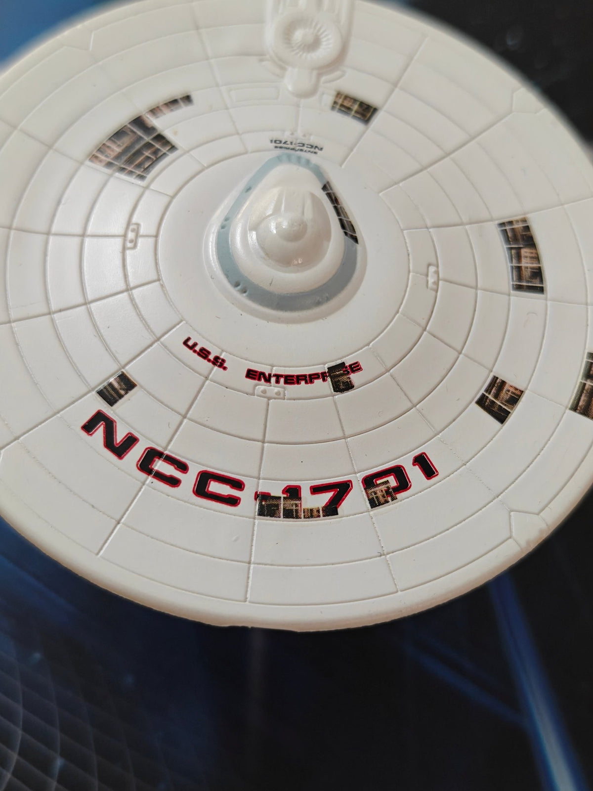 Hot Wheels 2009 San Diego Comic-Con Exclusive 'Star Trek U.S.S. Enterprise' - Kinder Logs