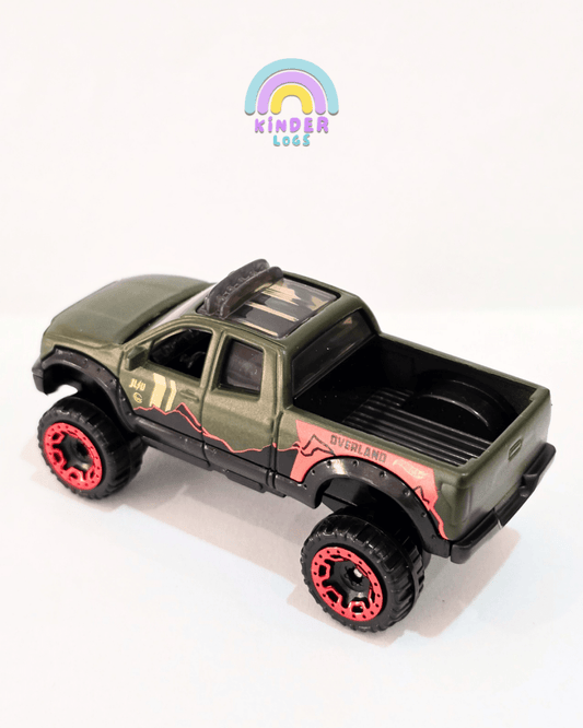 Hot Wheels 2010 Toyota Tundra Overland Edition (Uncarded) - Kinder Logs