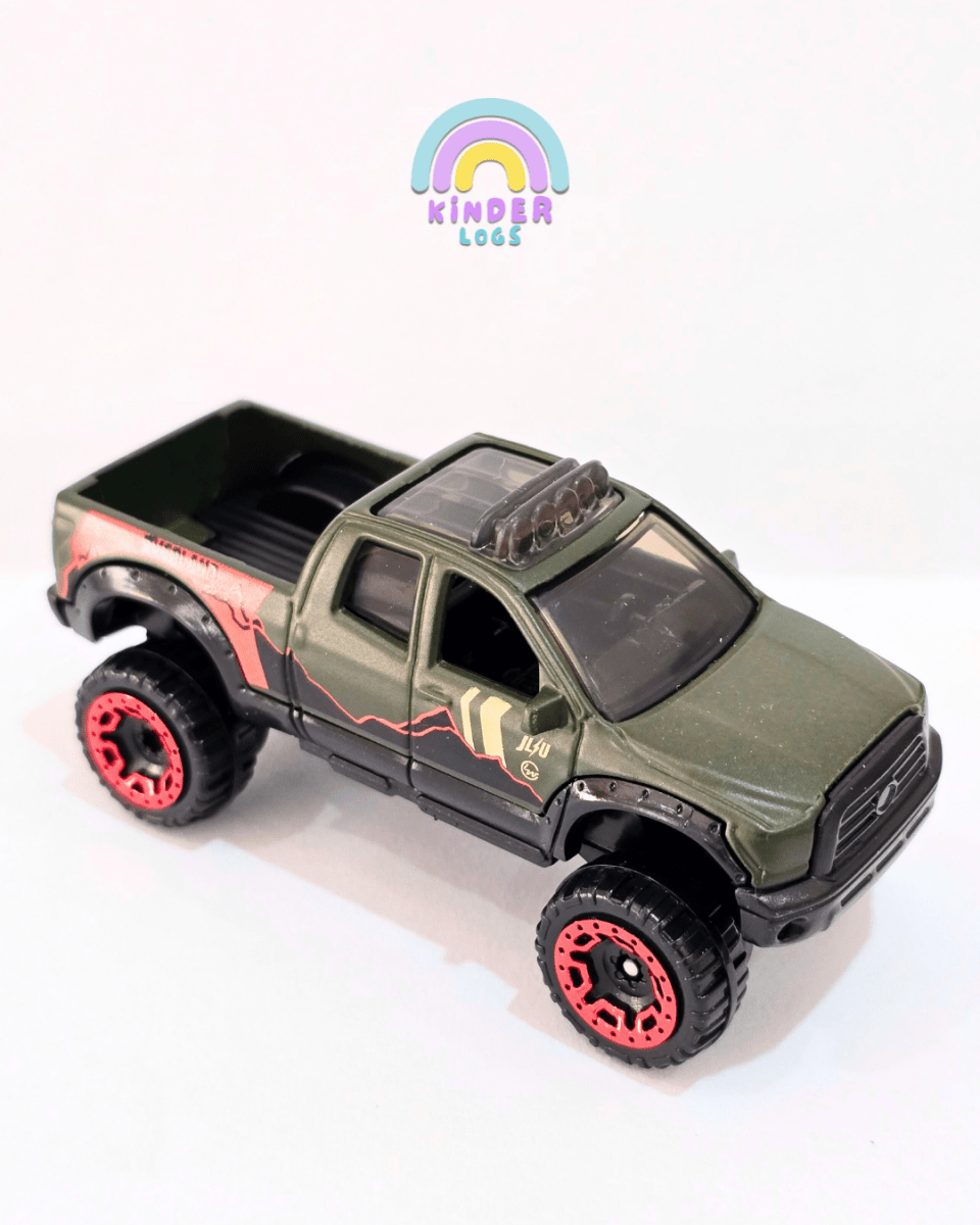 Hot Wheels 2010 Toyota Tundra Overland Edition (Uncarded) - Kinder Logs