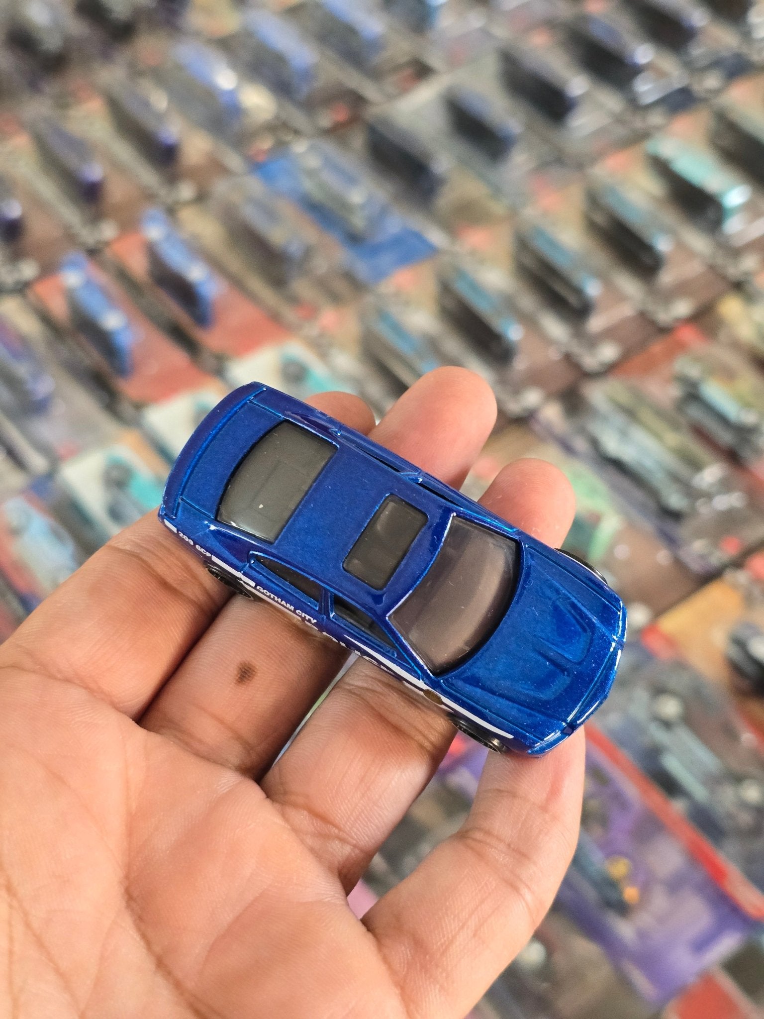 Hot Wheels 2011 Dodge Charger Gotham City Police Car (Uncarded) - Kinder Logs