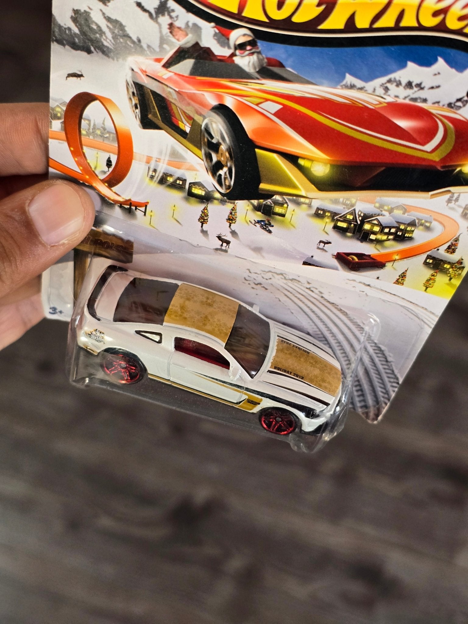 Hot Wheels 2012 Ford Mustang Boss 302 Laguna Seca (2013 Imported) - Kinder Logs