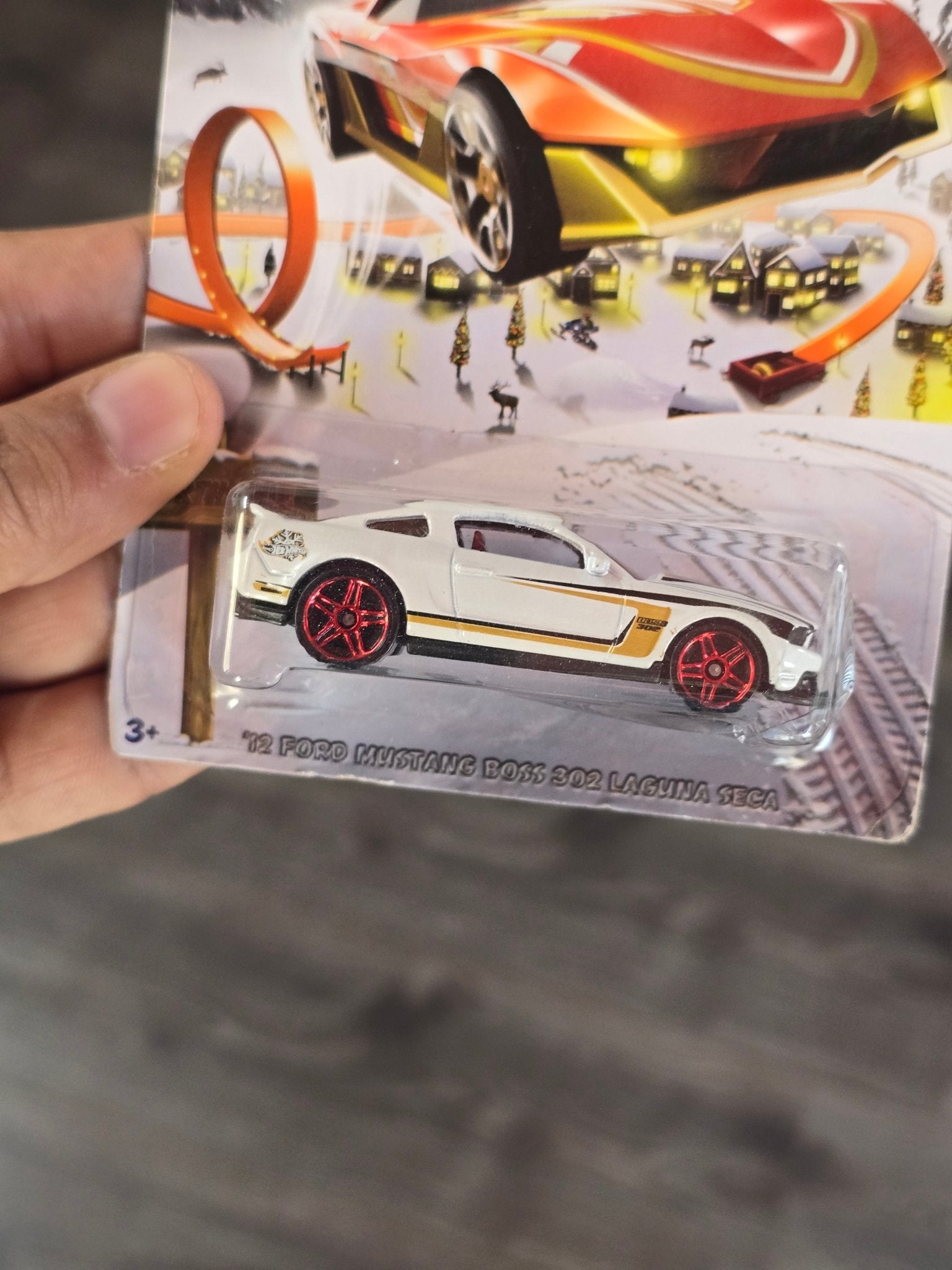 Hot Wheels 2012 Ford Mustang Boss 302 Laguna Seca (2013 Imported) - Kinder Logs