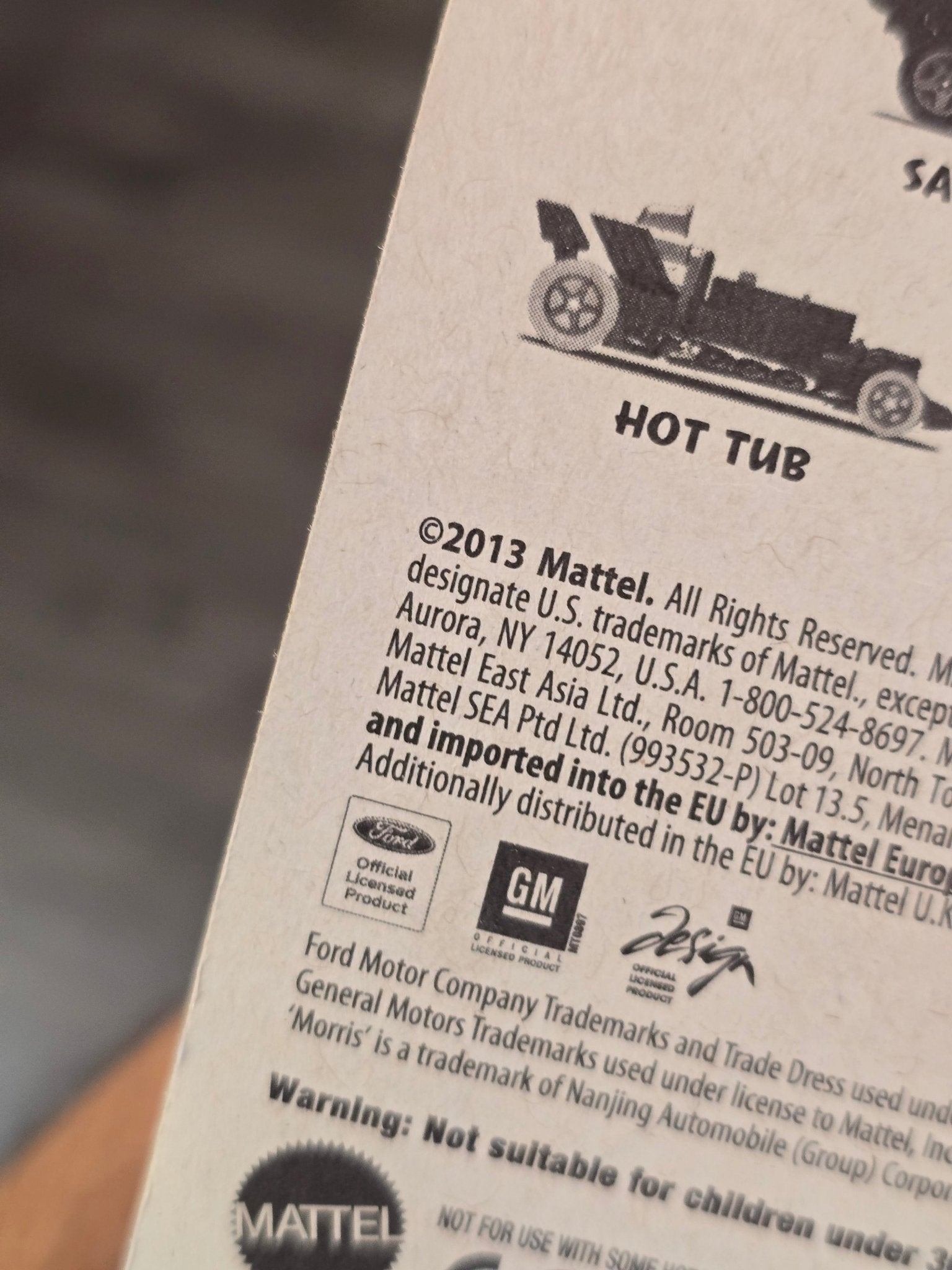 Hot Wheels 2012 Ford Mustang Boss 302 Laguna Seca (2013 Imported) - Kinder Logs