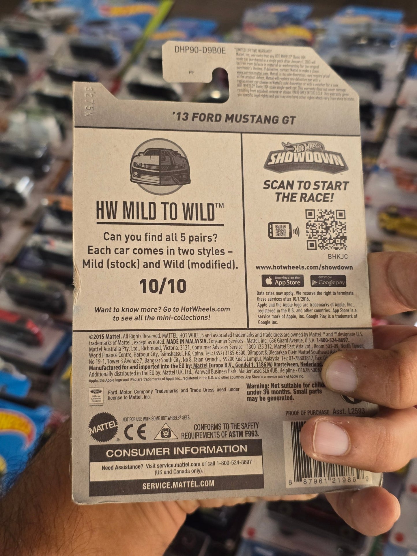 Hot Wheels 2013 Ford Mustang GT - HW Mild to Wild - Kinder Logs