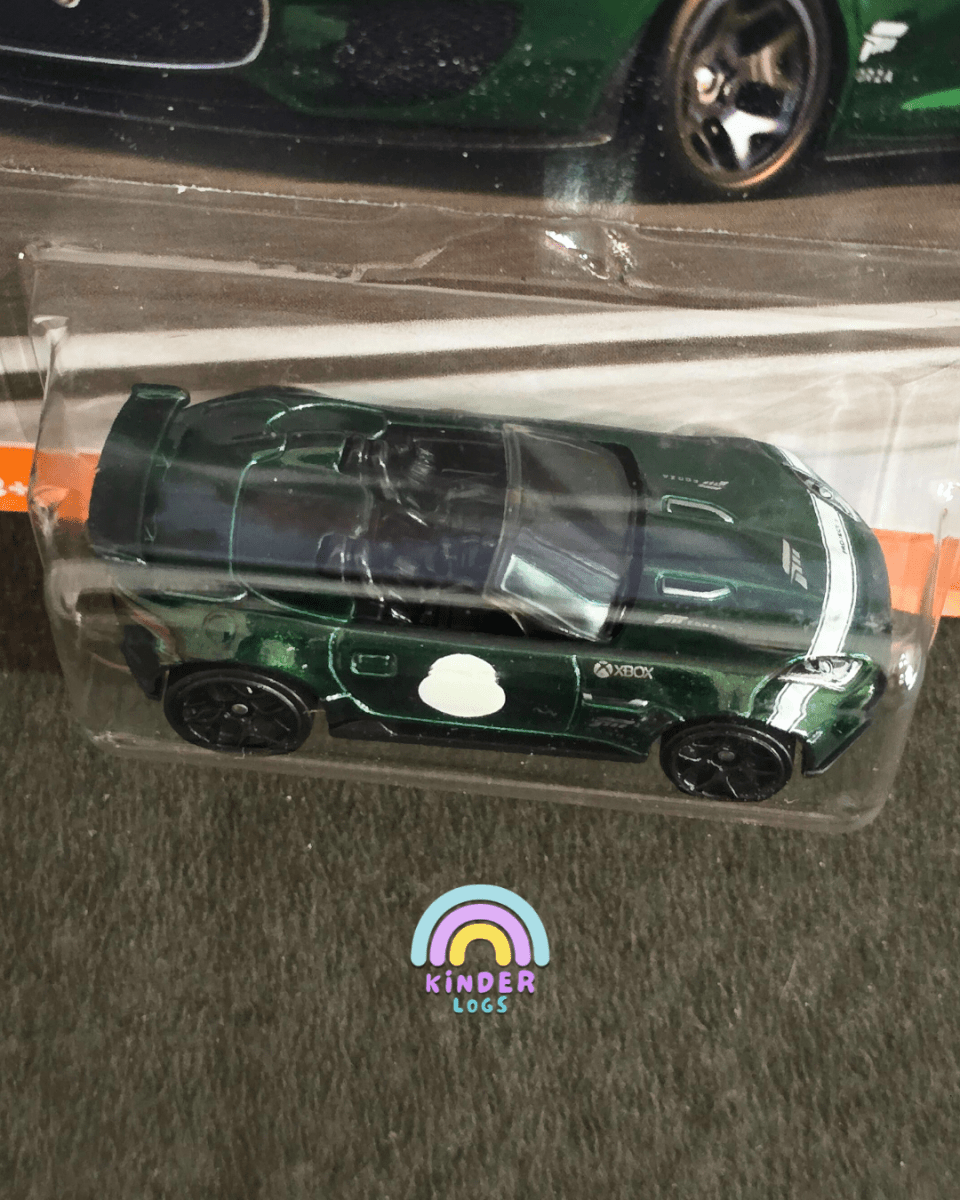 Hot Wheels 2015 Jaguar F - Type Project 7 - Forza (Imported) - Kinder Logs
