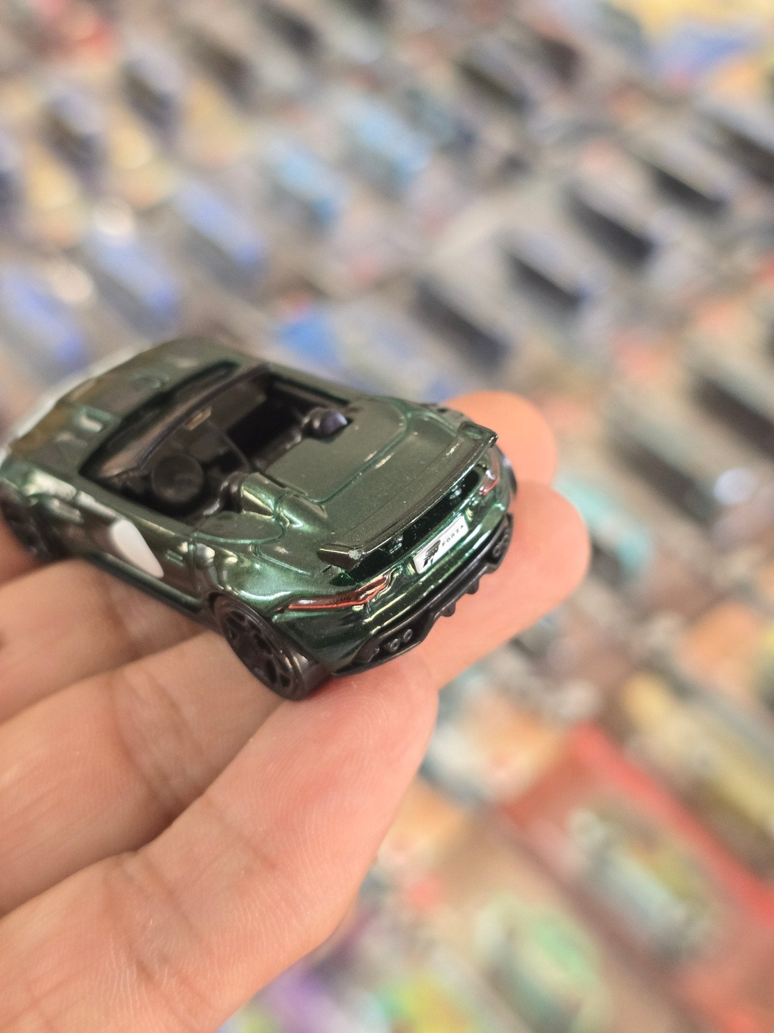 Hot Wheels 2015 Jaguar F - Type Project 7 - Forza (Uncarded) - Kinder Logs