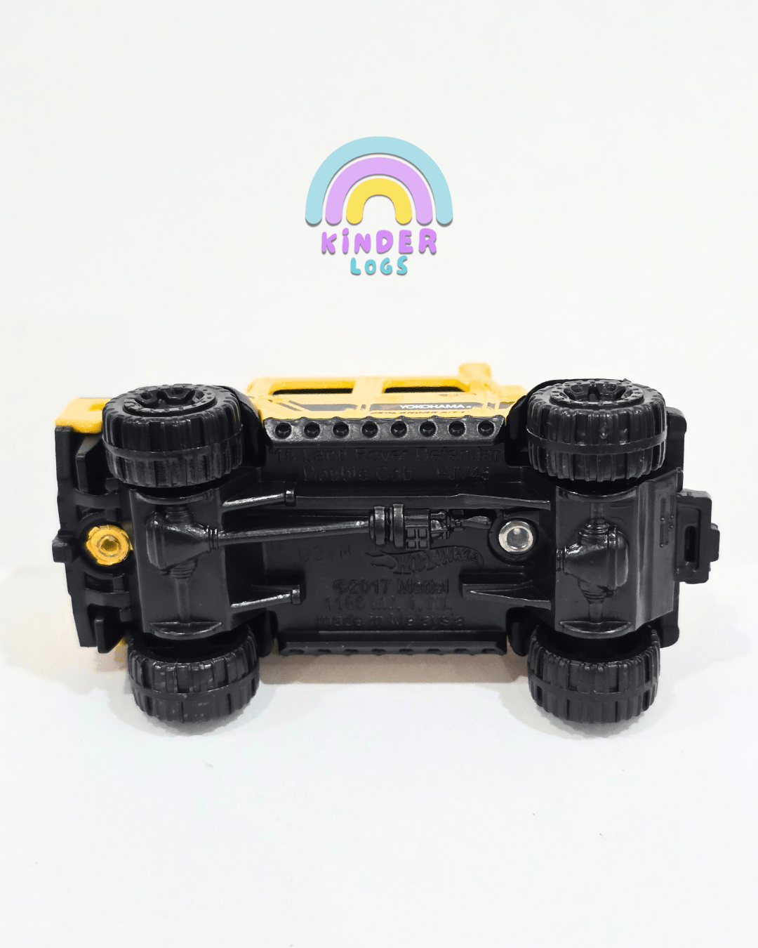 Hot Wheels 2015 Land Rover Defender Double Cab - Yellow (Uncarded - New) - Kinder Logs