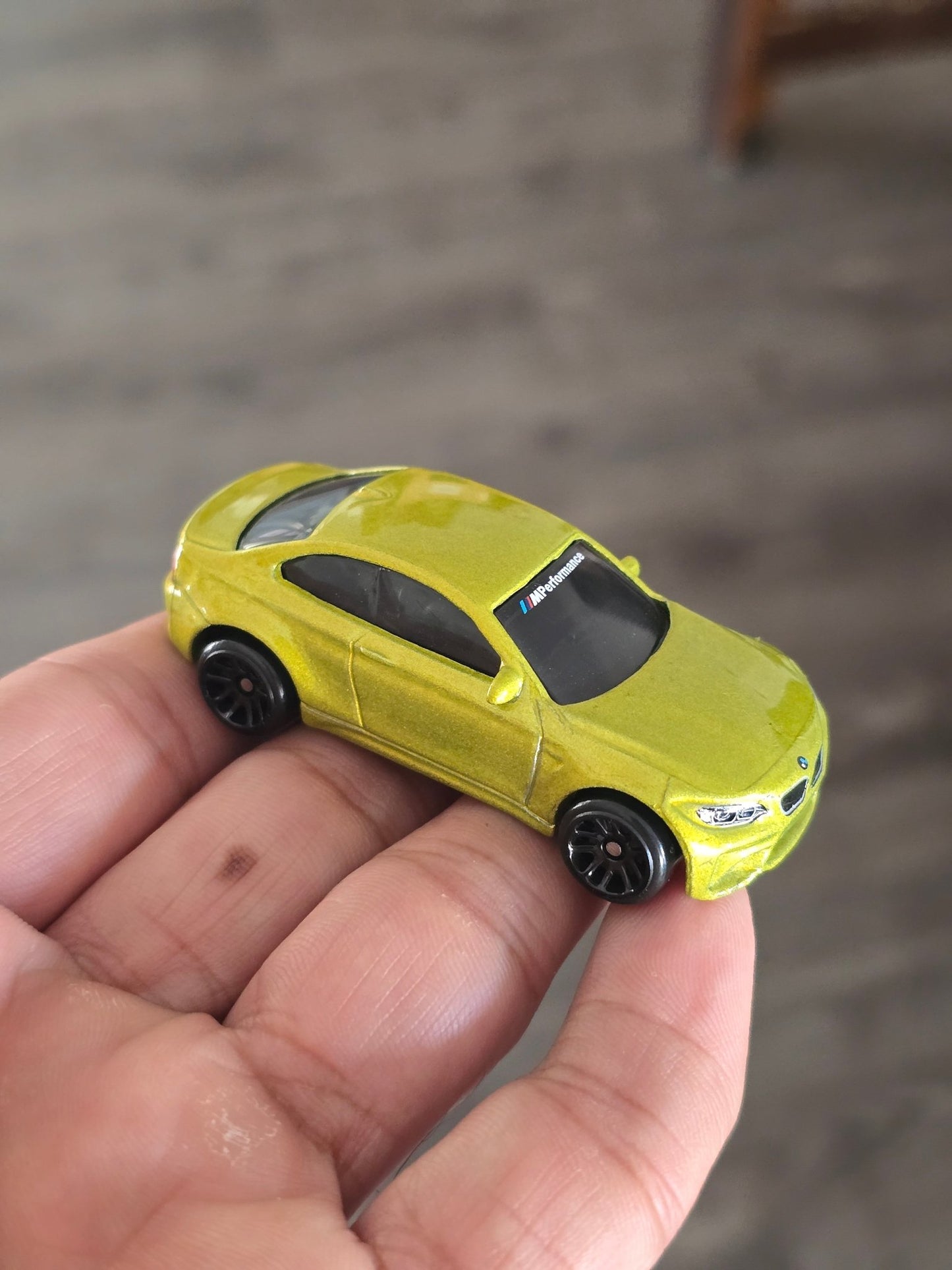 Hot Wheels 2016 BMW M2 - Lemon Green (Uncarded - New) - Kinder Logs