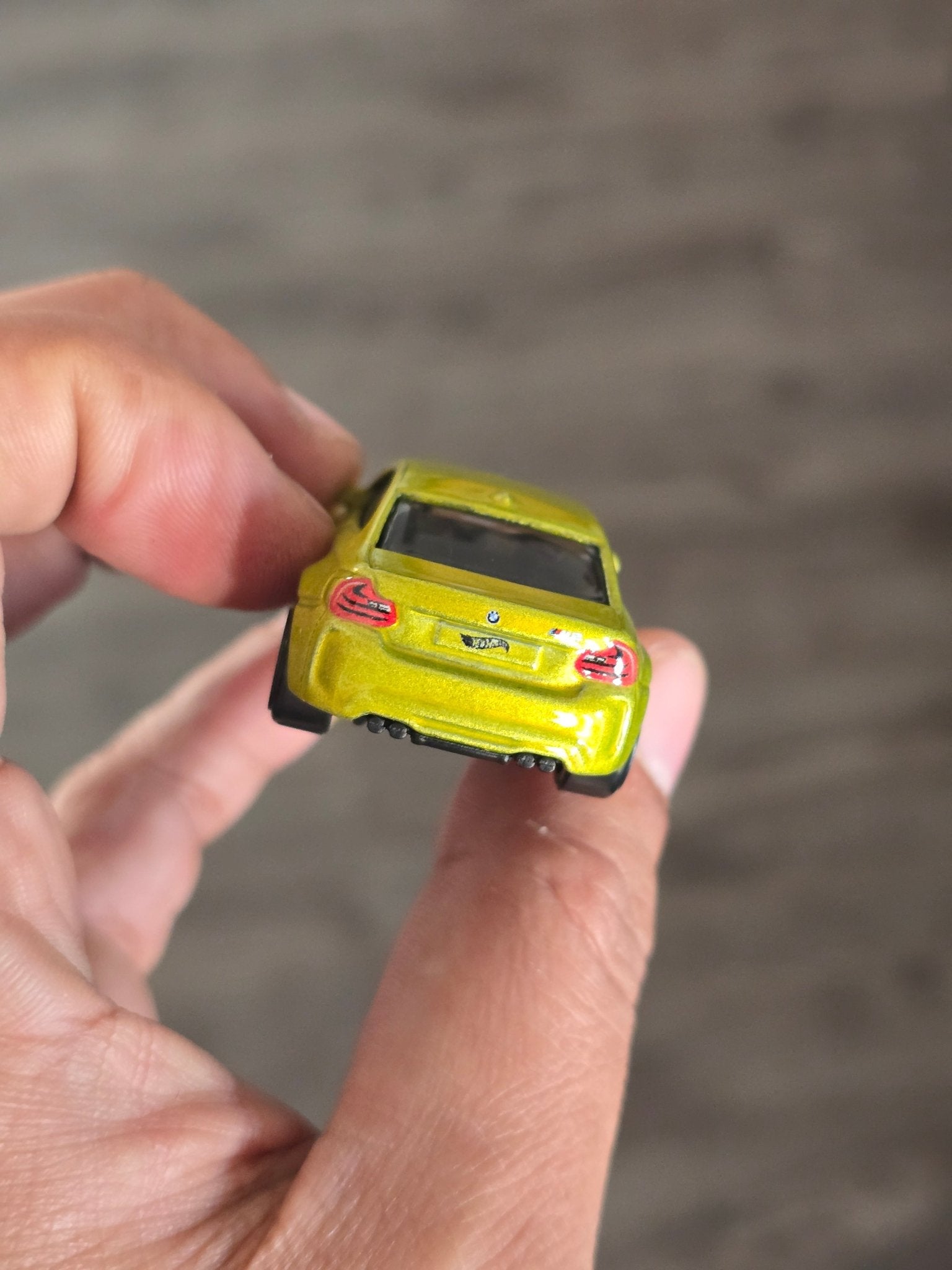 Hot Wheels 2016 BMW M2 - Lemon Green (Uncarded - New) - Kinder Logs