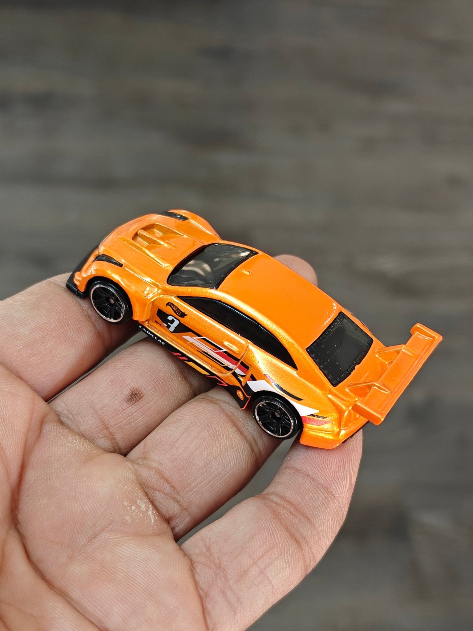 Hot Wheels 2016 Cadillac ATS - V R - Orange (Uncarded - New) - Kinder Logs