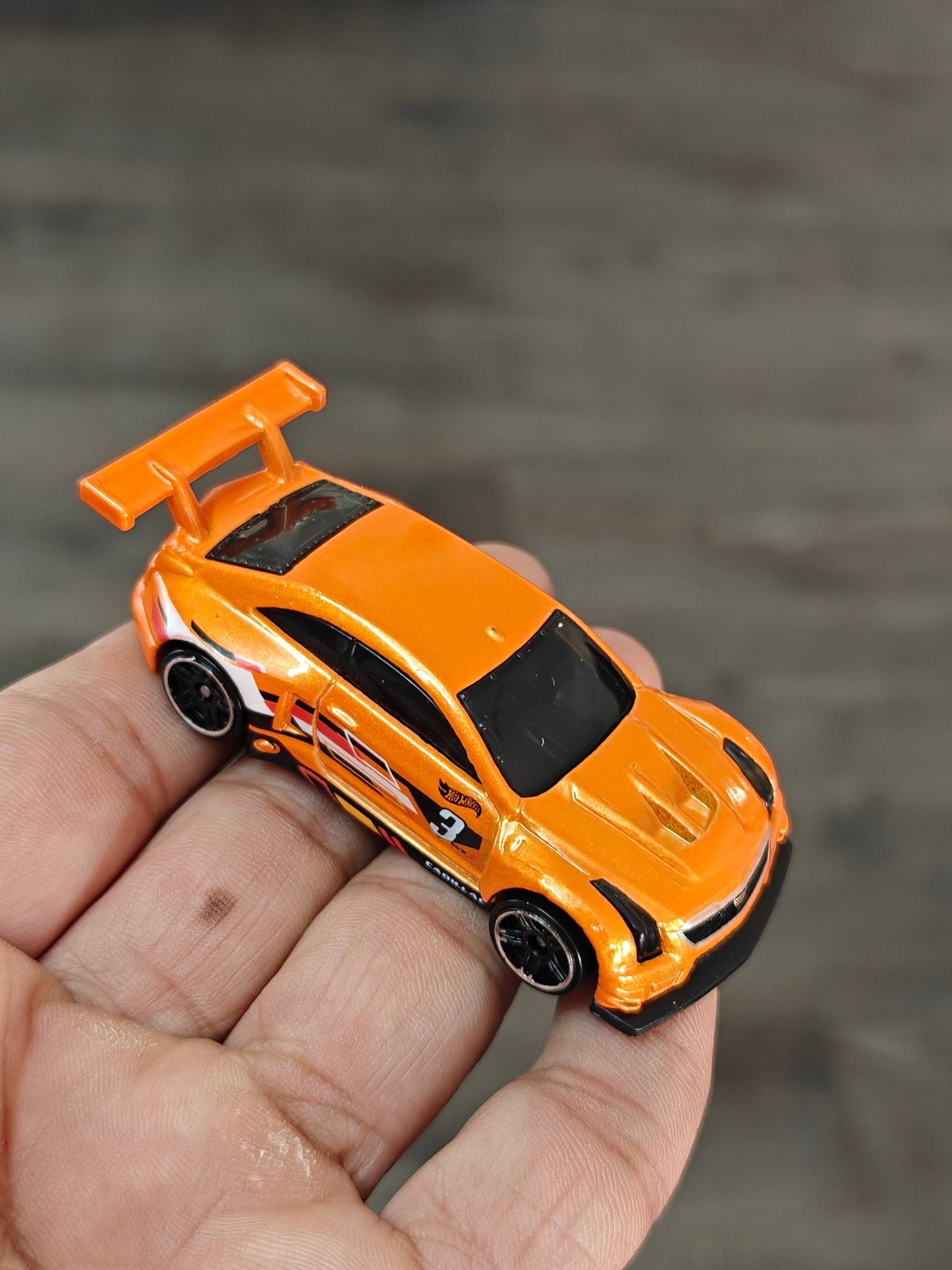 Hot Wheels 2016 Cadillac ATS - V R - Orange (Uncarded - New) - Kinder Logs