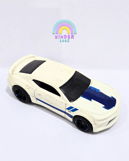 Hot Wheels 2016 Chevrolet Camaro SS - White (Used Car) - Kinder Logs