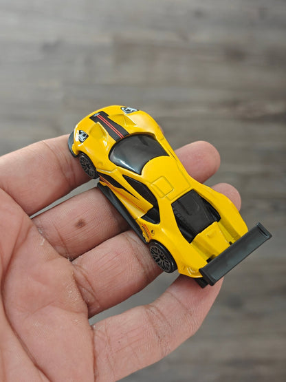 Hot Wheels 2016 Ford GT Race - Yellow (Uncarded - New) - Kinder Logs