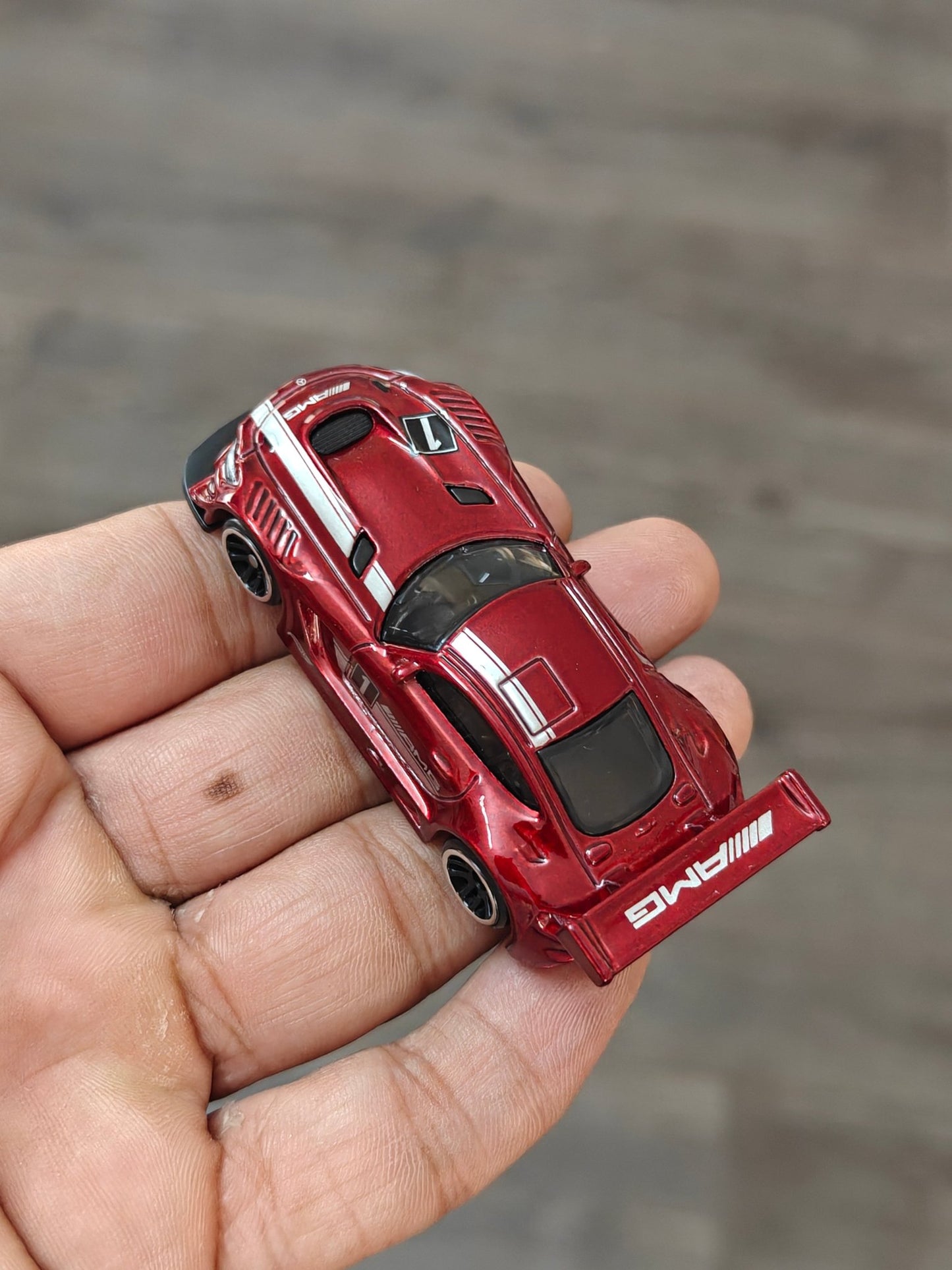Hot Wheels 2016 Mercedes - AMG GT3 - Maroon (Uncarded - New) - Kinder Logs