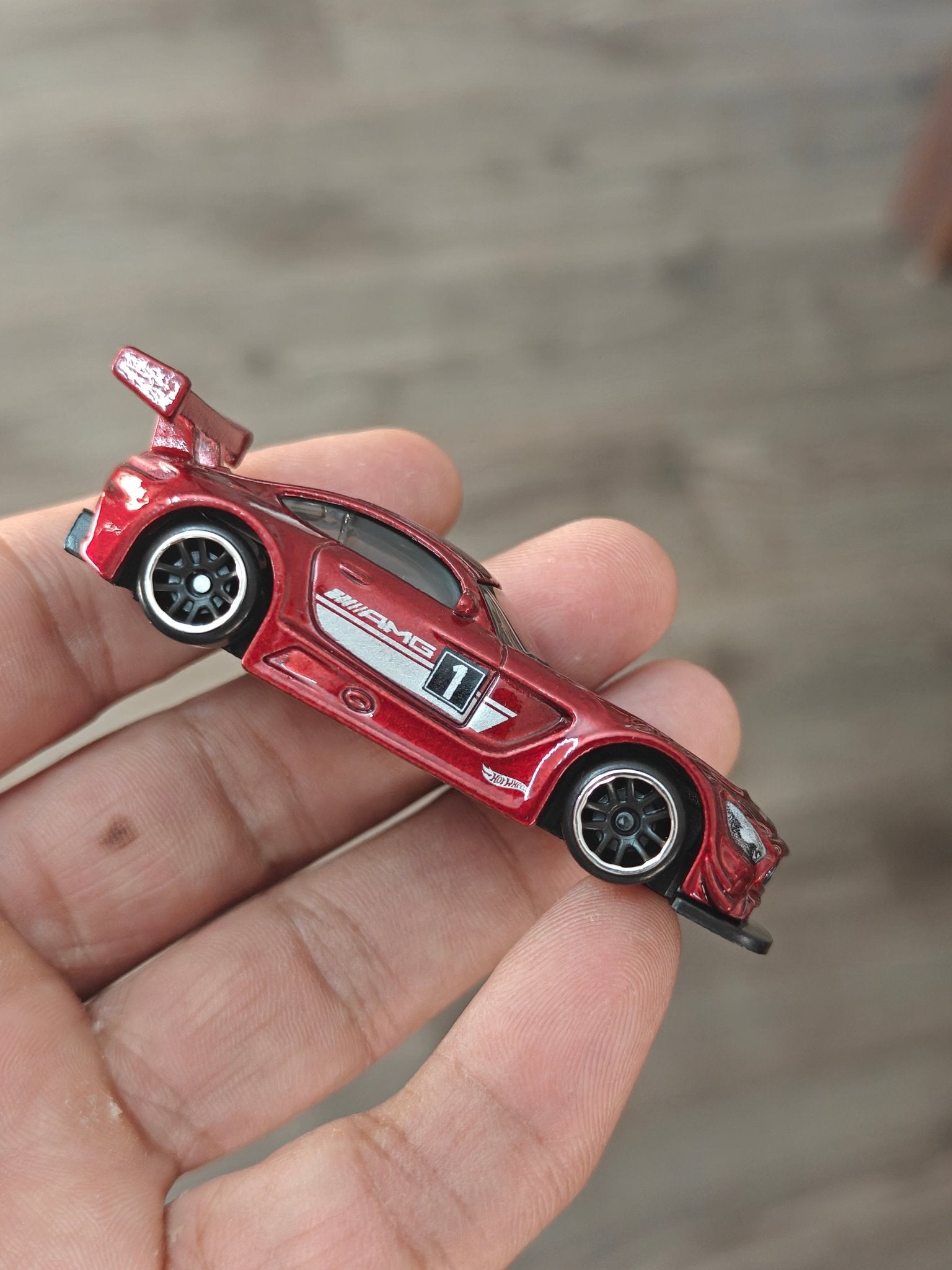 Hot Wheels 2016 Mercedes - AMG GT3 - Maroon (Uncarded - New) - Kinder Logs