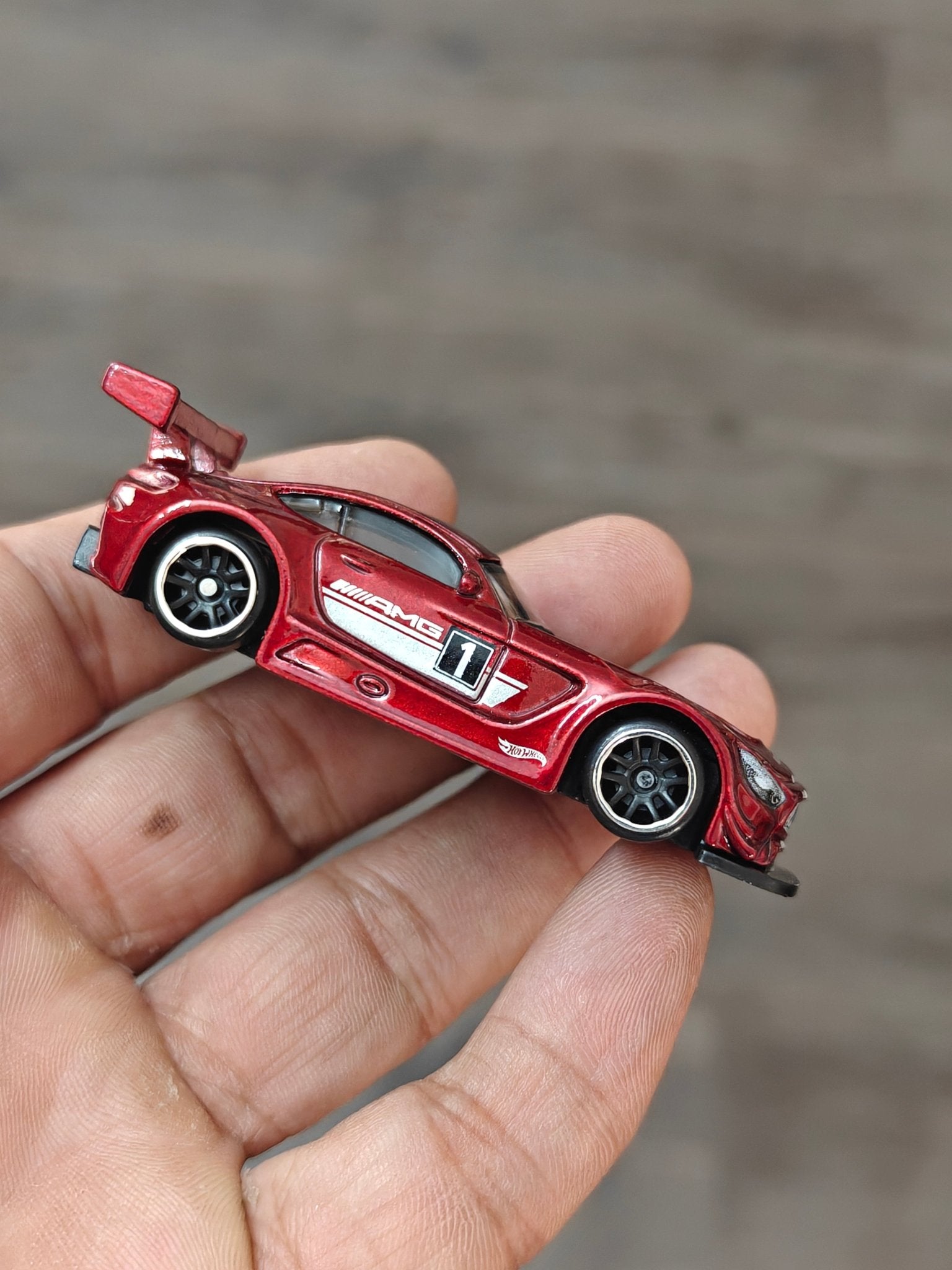 Hot Wheels 2016 Mercedes - AMG GT3 - Maroon (Uncarded - New) - Kinder Logs
