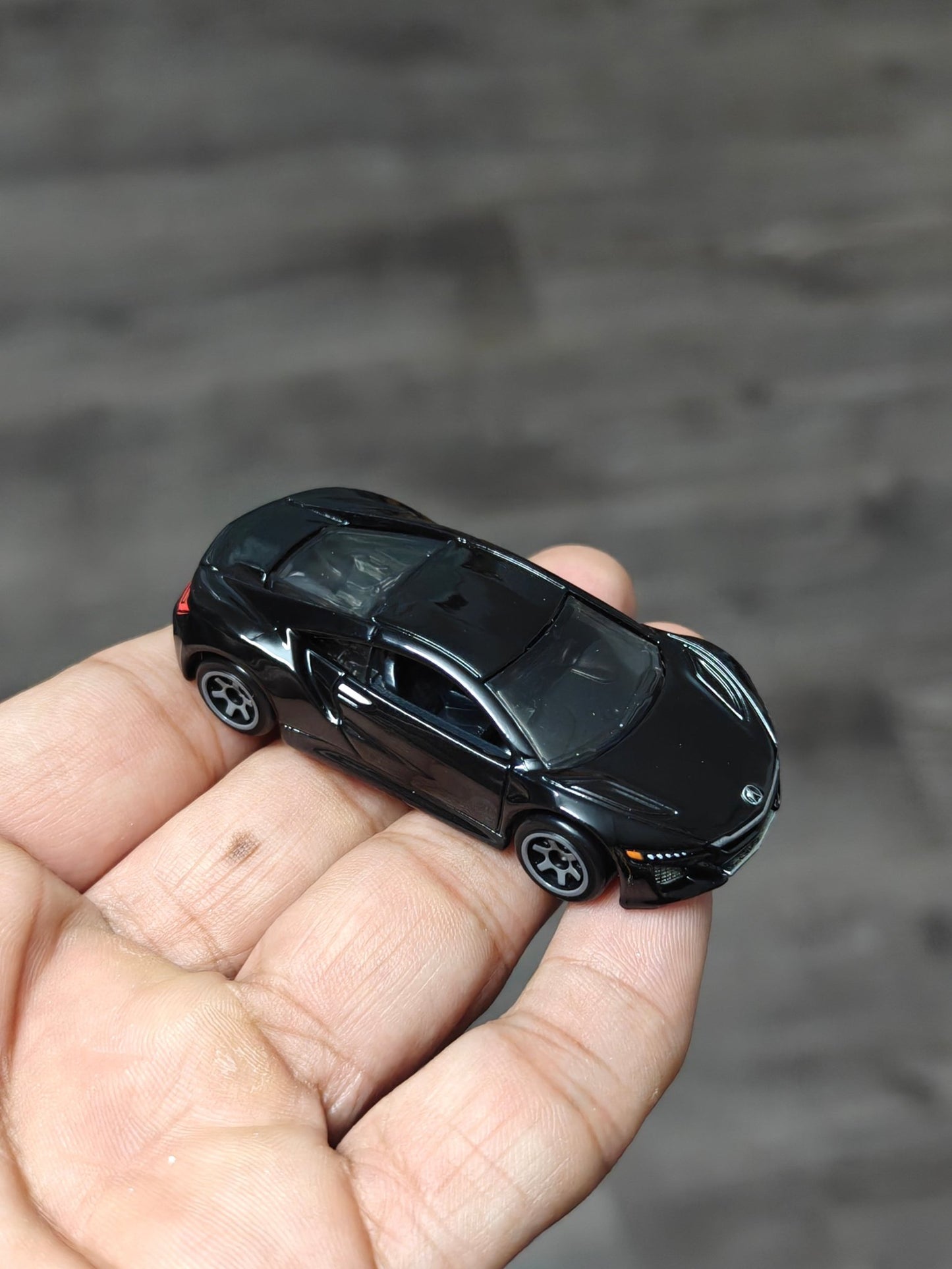 Hot Wheels 2017 Acura NSX - Hybrid Speed (Uncarded - New) - Kinder Logs