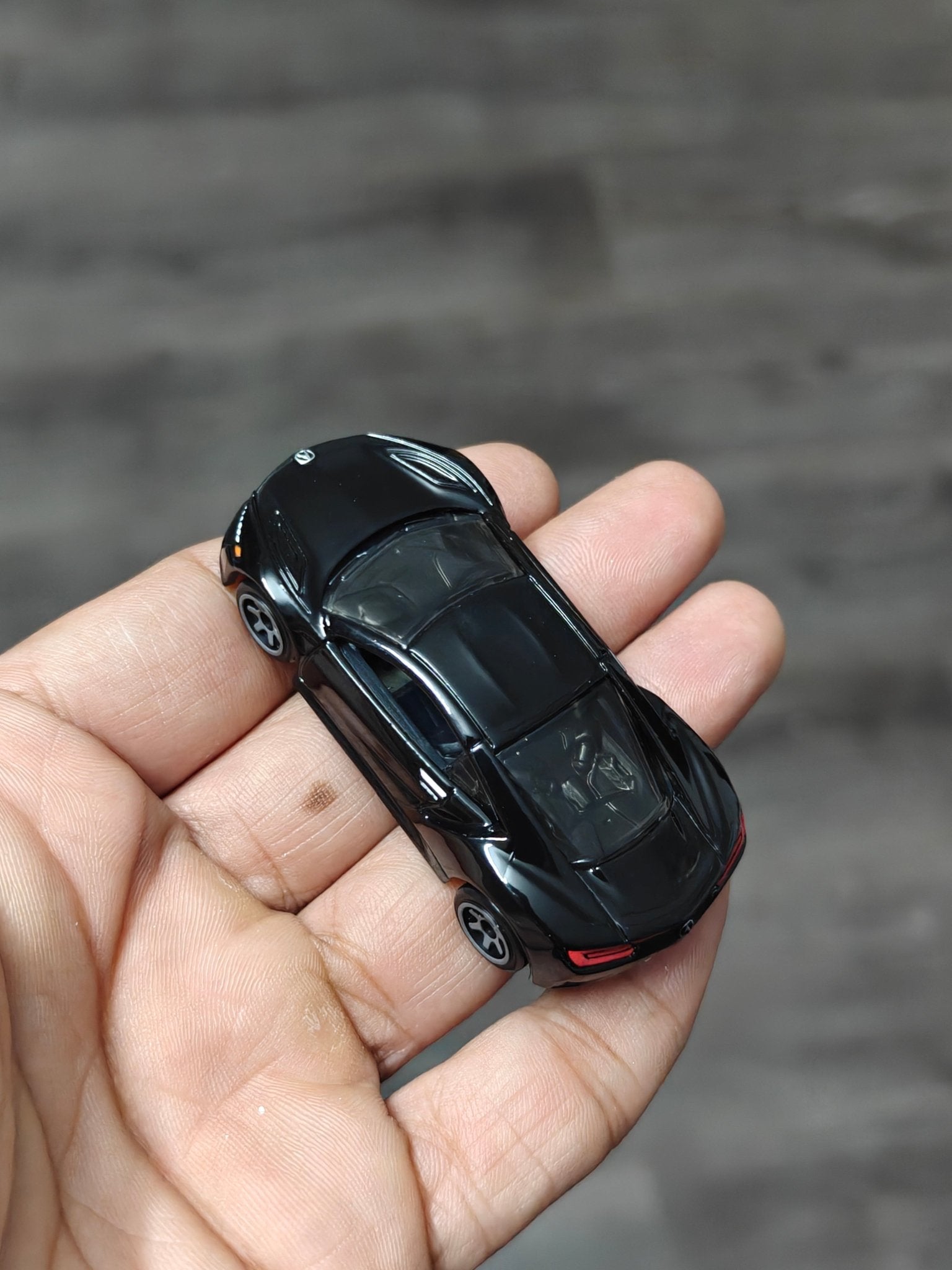 Hot Wheels 2017 Acura NSX - Hybrid Speed (Uncarded - New) - Kinder Logs