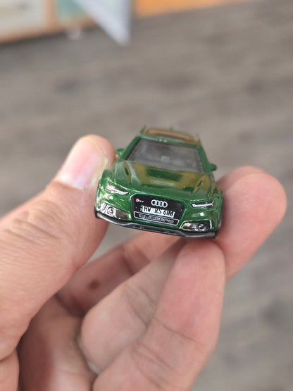 Hot Wheels 2017 Audi RS6 Avant (Pre - Owned) - Kinder Logs