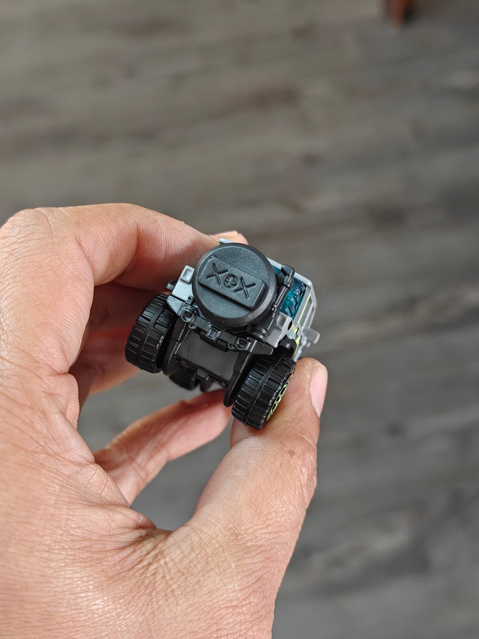 Hot Wheels 2017 Jeep Wrangler - Grey (Uncarded - New) - Kinder Logs