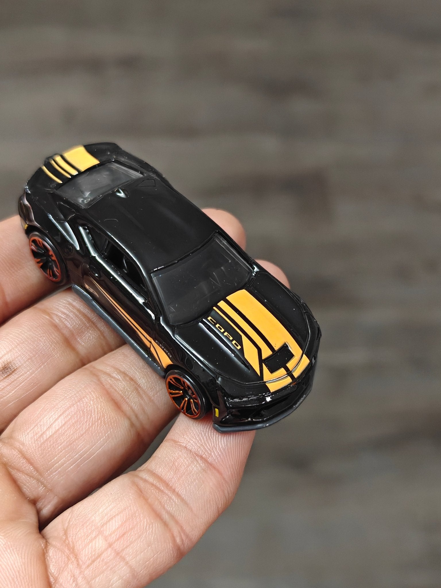 Hot Wheels 2018 COPO Camaro Neon Speeders - Black (Uncarded - New) - Kinder Logs