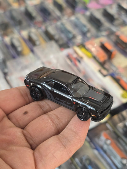 Hot Wheels 2018 Dodge Challenger SRT Demon (Uncarded) - Kinder Logs