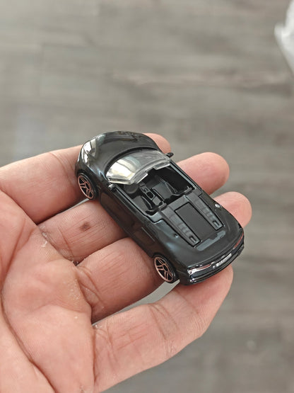 Hot Wheels 2019 Audi R8 Spyder - Black (Uncarded - New) - Kinder Logs