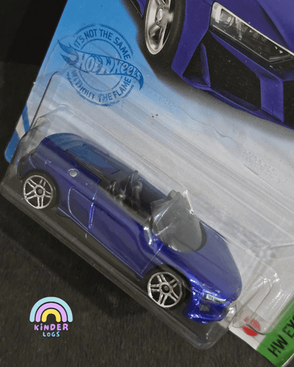 Hot Wheels 2019 Audi R8 Spyder - Purplish Blue (Imported) - Kinder Logs