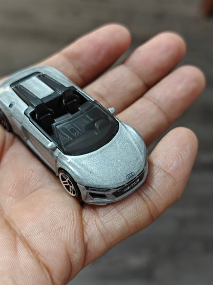 Hot Wheels 2019 Audi R8 Spyder - Silver (Uncarded - New) - Kinder Logs