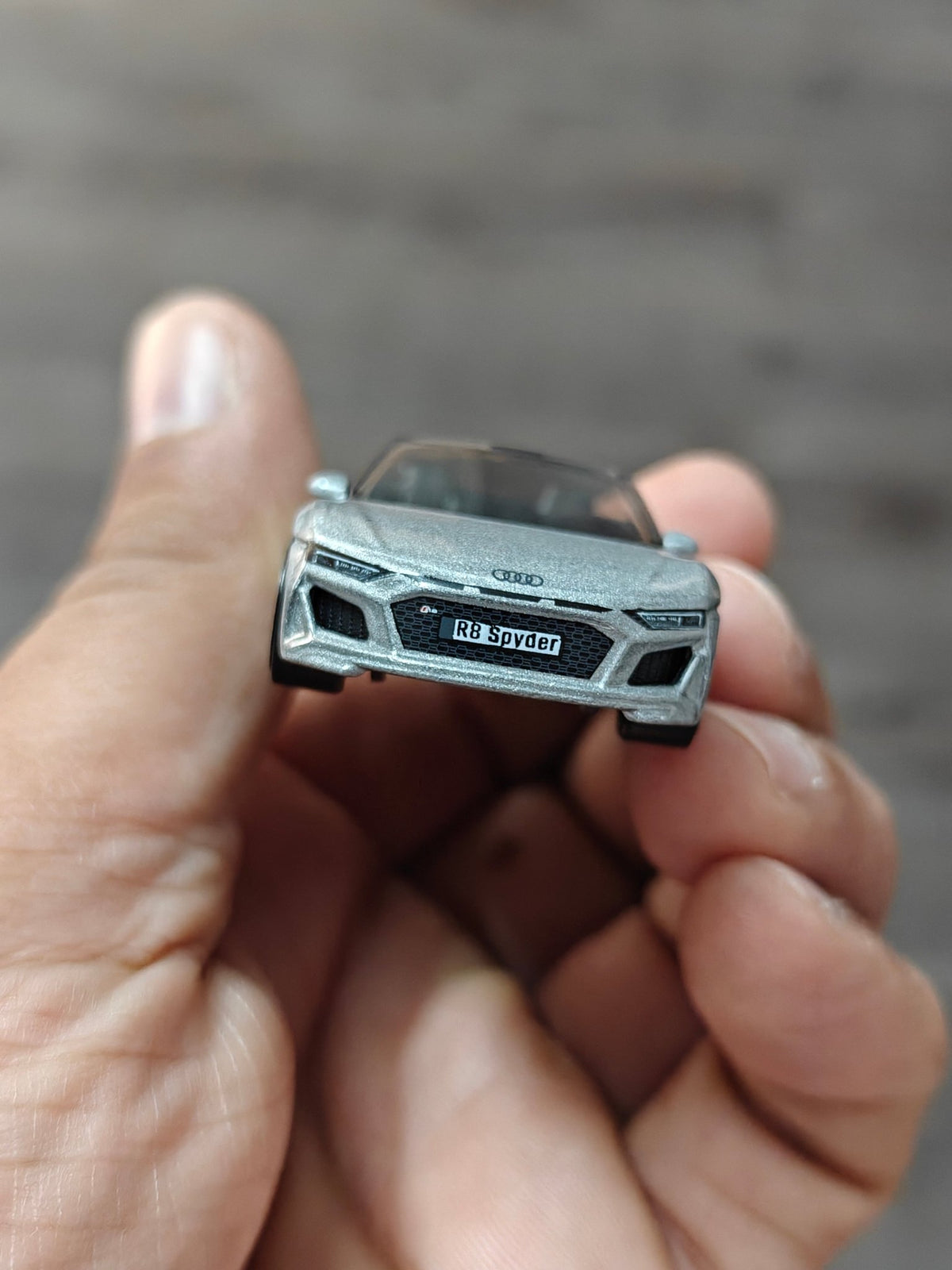 Hot Wheels 2019 Audi R8 Spyder - Silver (Uncarded - New) - Kinder Logs
