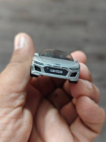 Hot Wheels 2019 Audi R8 Spyder - Silver (Uncarded - New) - Kinder Logs