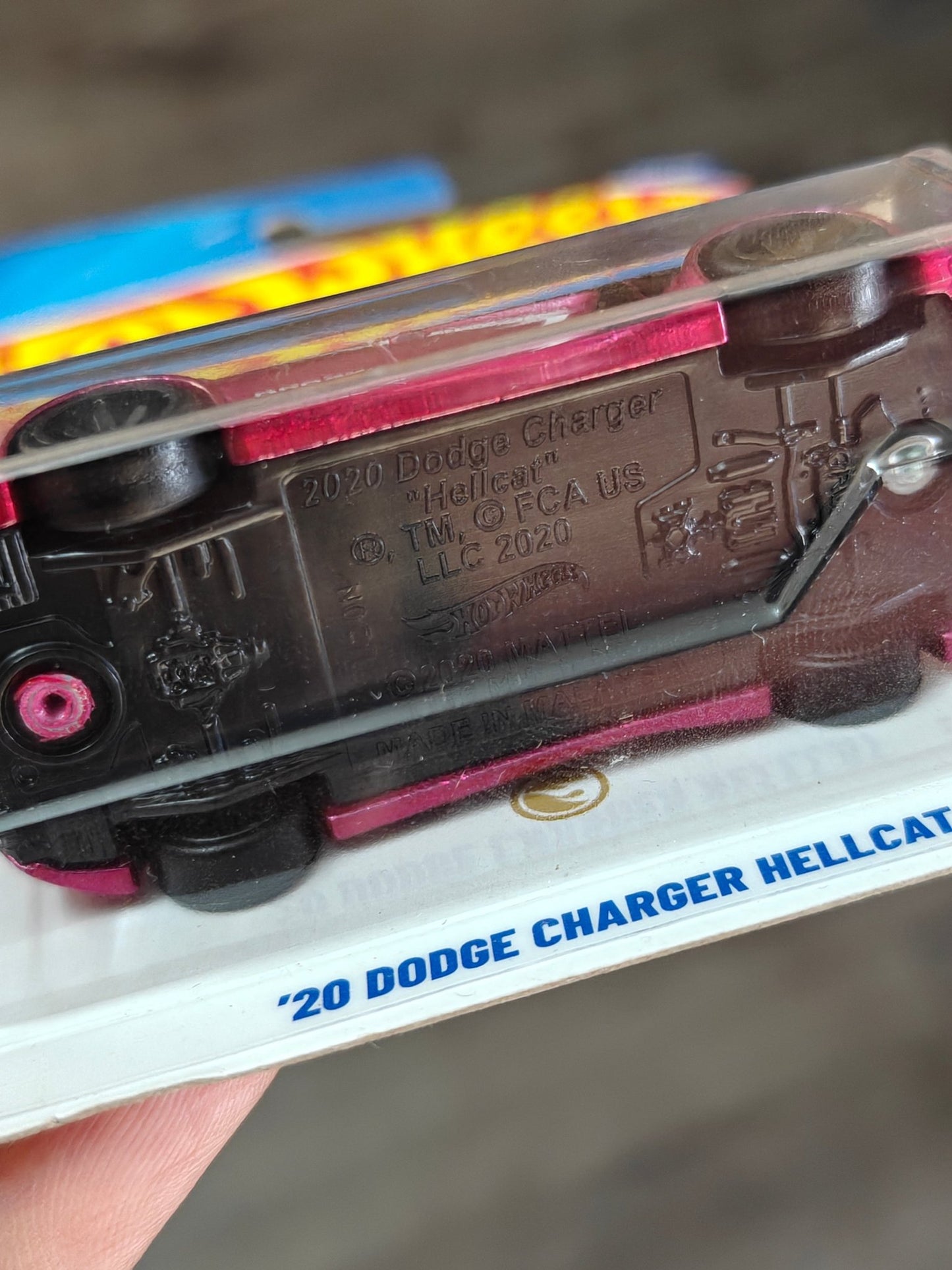 Hot Wheels 2020 Dodge Charger Hellcat Super Treasure Hunt (STH) - Kinder Logs