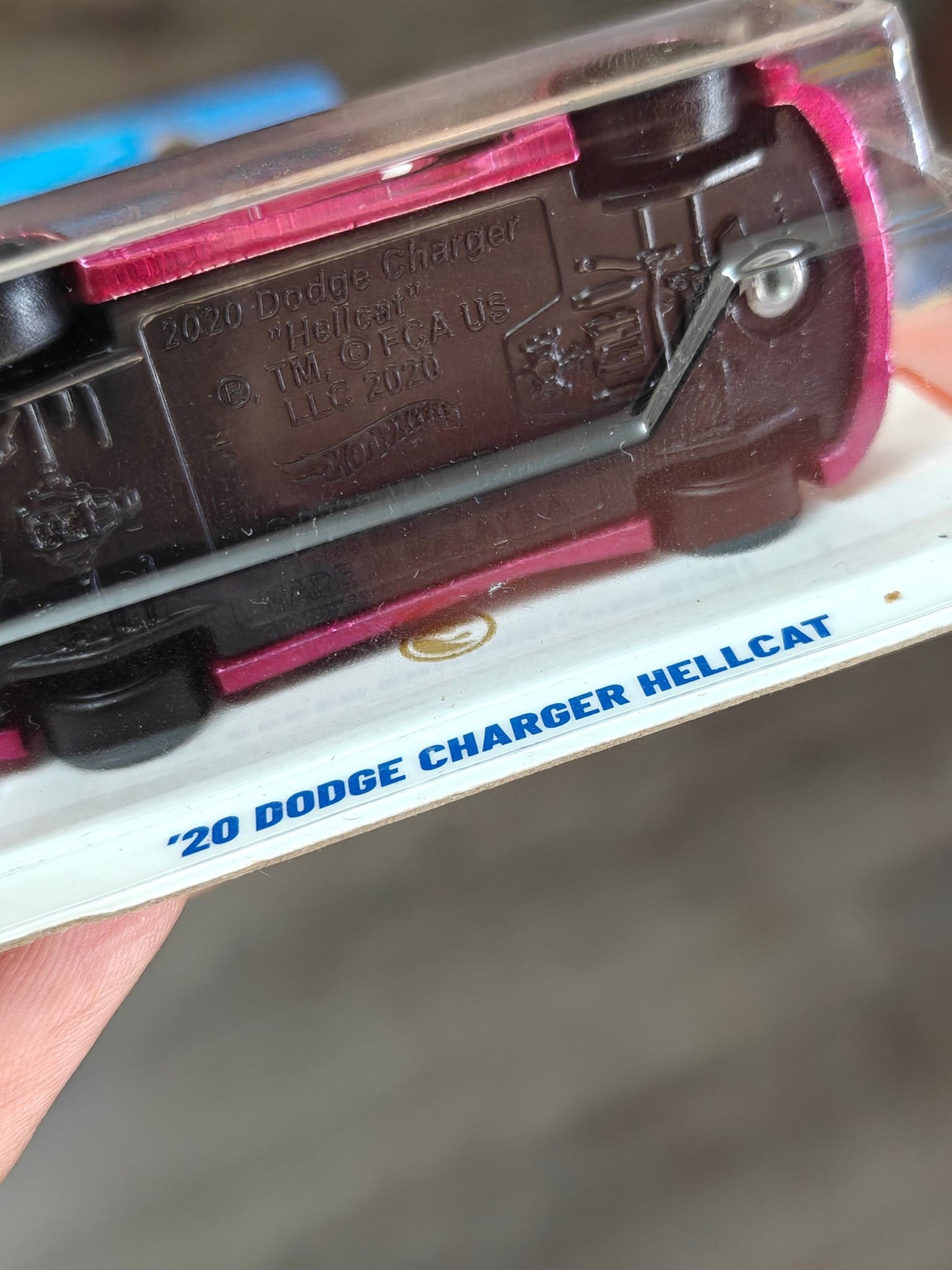 Hot Wheels 2020 Dodge Charger Hellcat Super Treasure Hunt (STH) - Kinder Logs