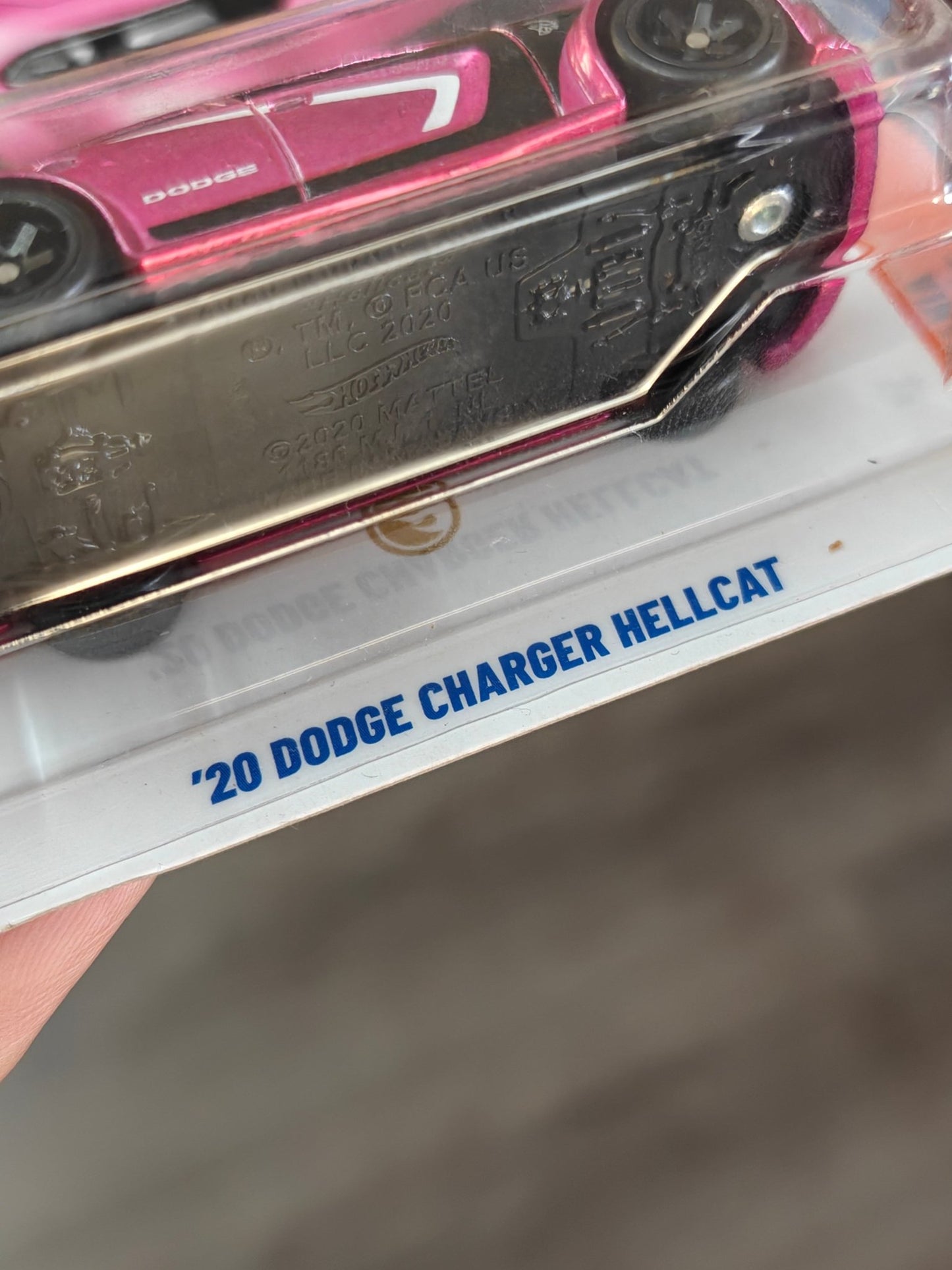Hot Wheels 2020 Dodge Charger Hellcat Super Treasure Hunt (STH) - Kinder Logs