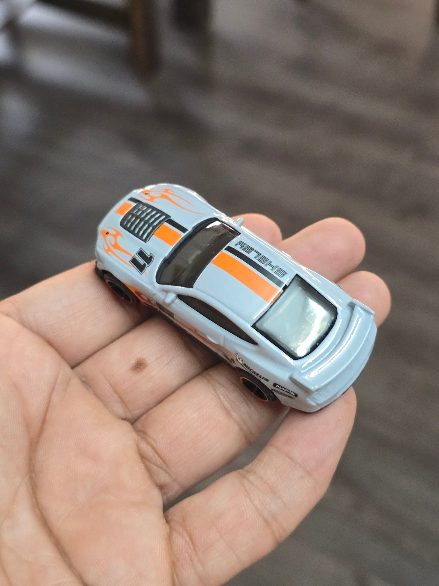 Hot Wheels 2020 Ford Shelby GT500 - Grey (Uncarded - New) - Kinder Logs