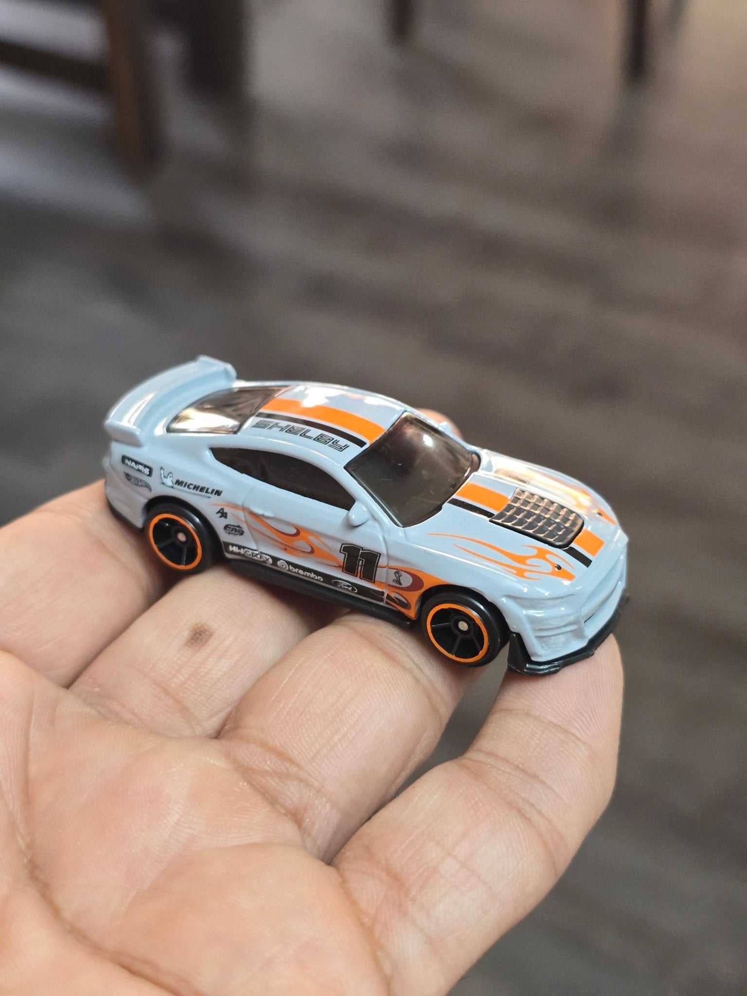 Hot Wheels 2020 Ford Shelby GT500 - Grey (Uncarded - New) - Kinder Logs