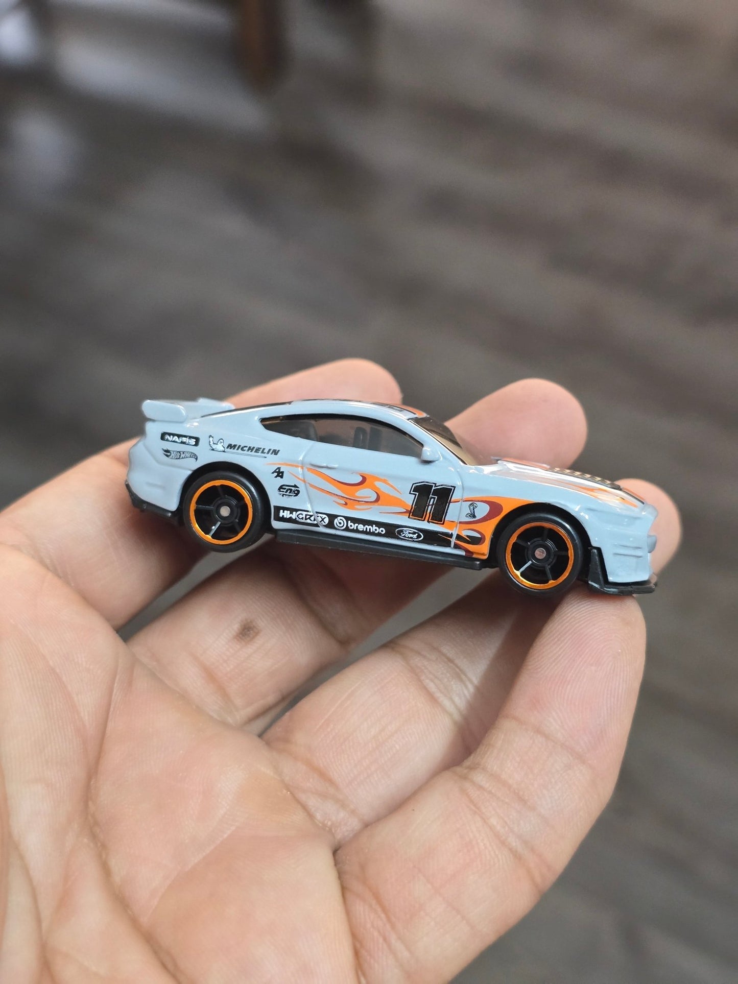 Hot Wheels 2020 Ford Shelby GT500 - Grey (Uncarded - New) - Kinder Logs
