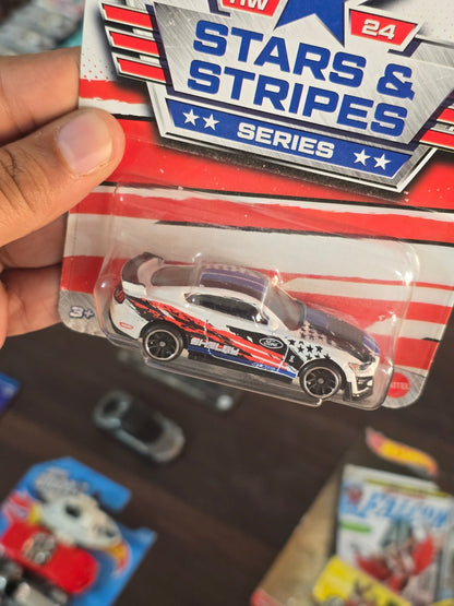Hot Wheels 2020 Ford Shelby GT500 - Stars And Stripes Series (Imported) - Kinder Logs